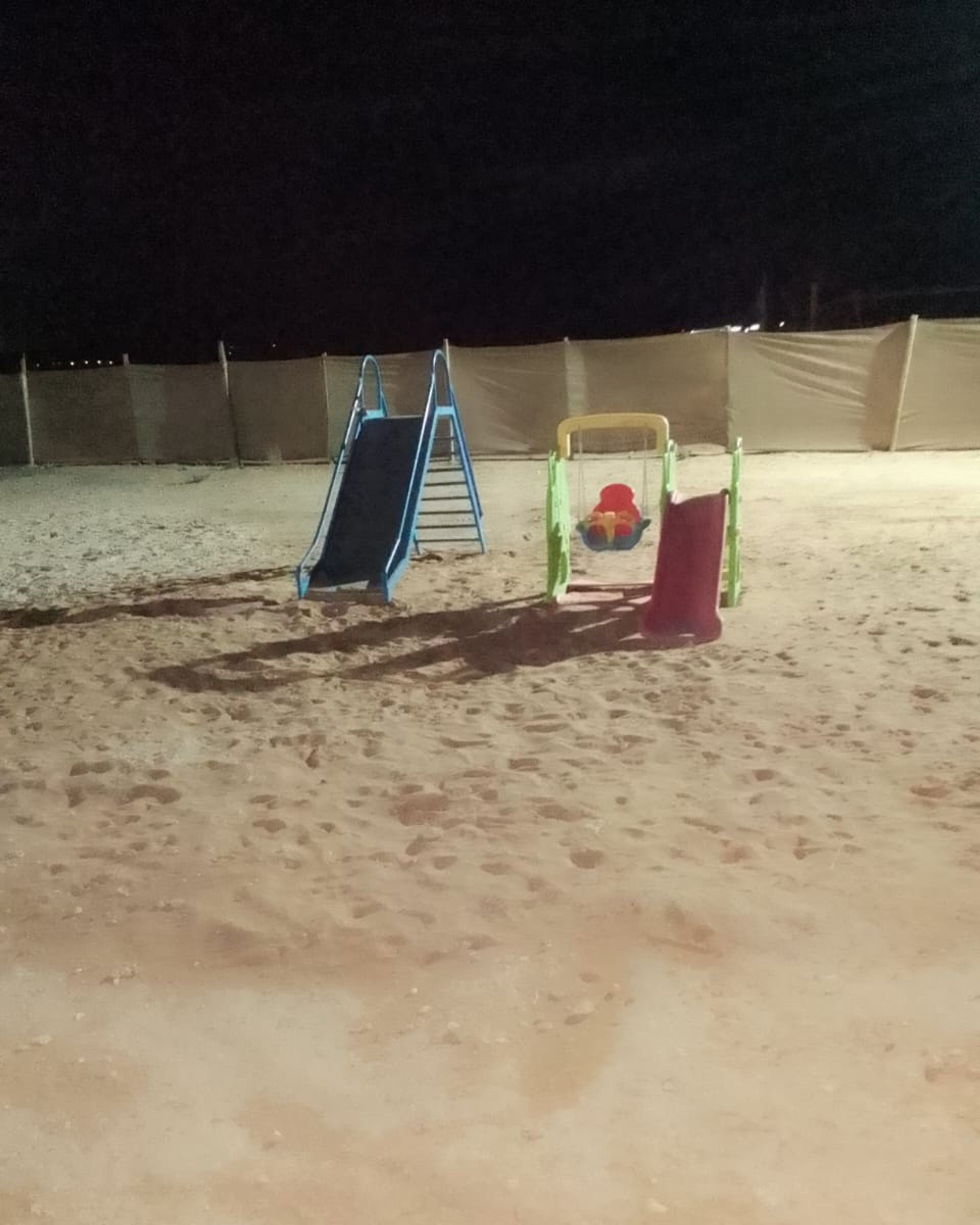 https://img.gathern.co/1400x0/1/sFNaTpI0atYlHRxGFxfyplUXLD2ZUvyg.jpg