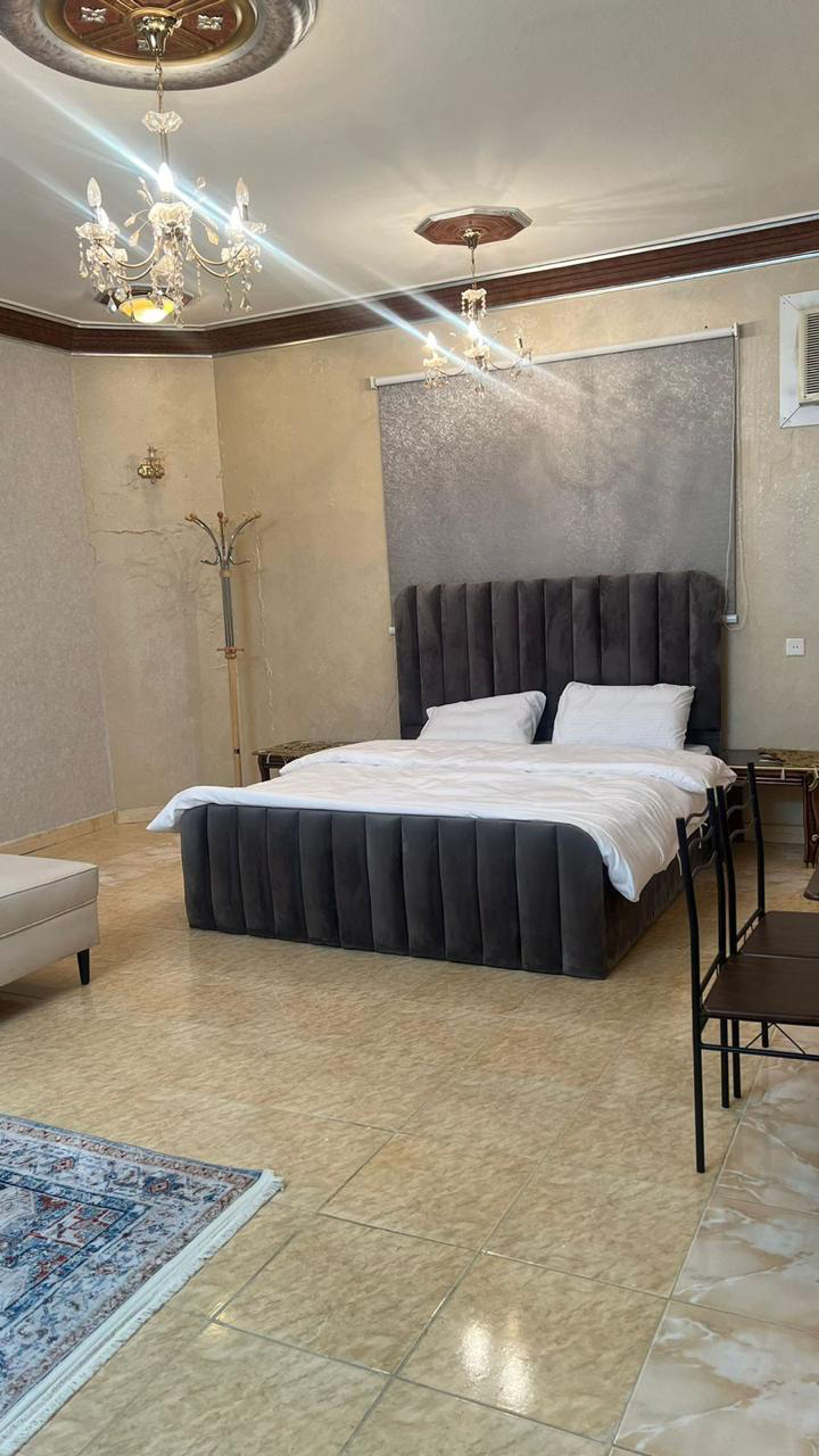 https://img.gathern.co/1400x0/1/sG0-wK68-6AT8jt3qVRUt1AvKuf4vRmp.jpg