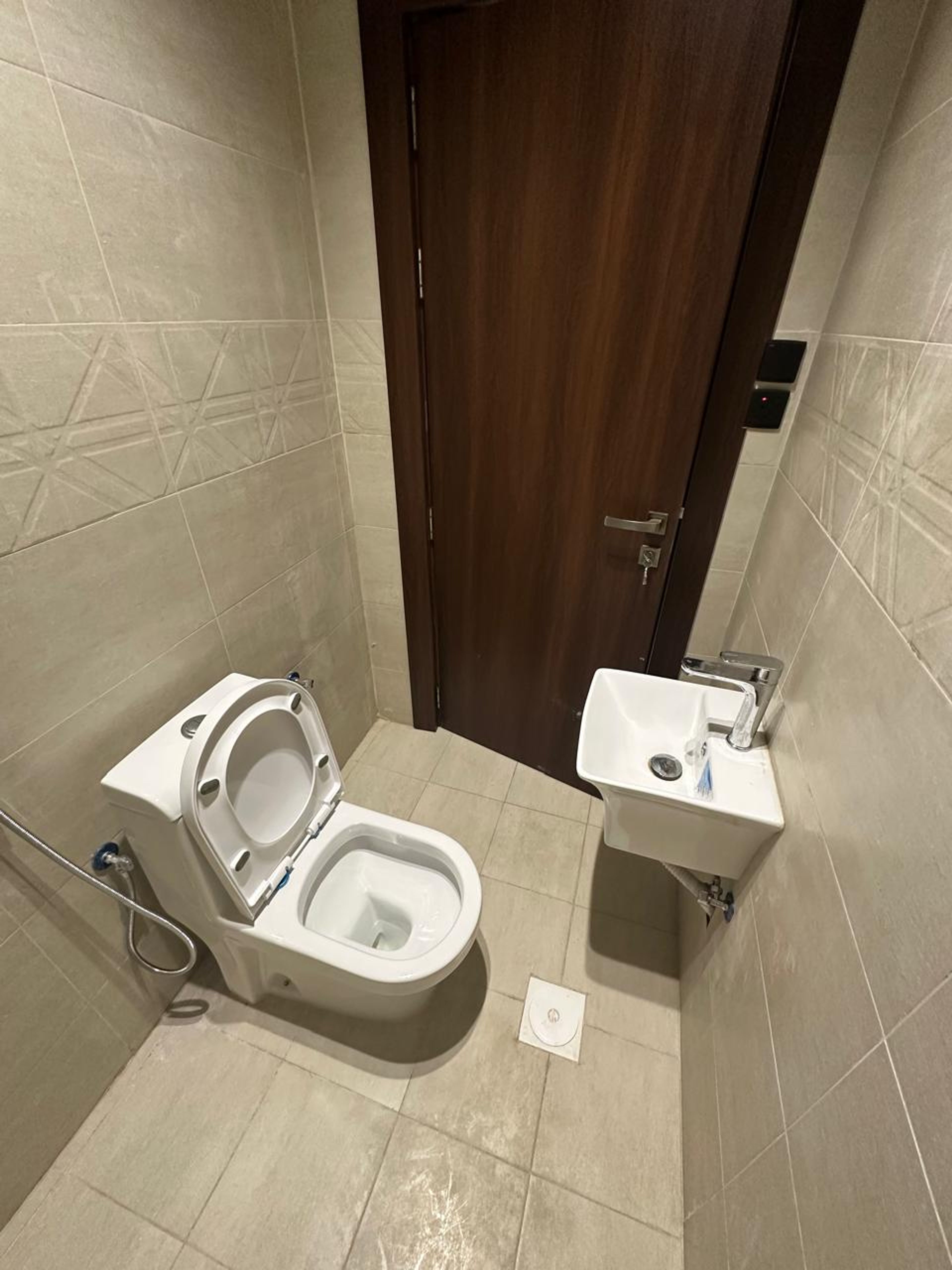 https://img.gathern.co/1400x0/1/sI8sQSSvggo8z898Zcb0CSJ0SWd7xGTC.jpeg
