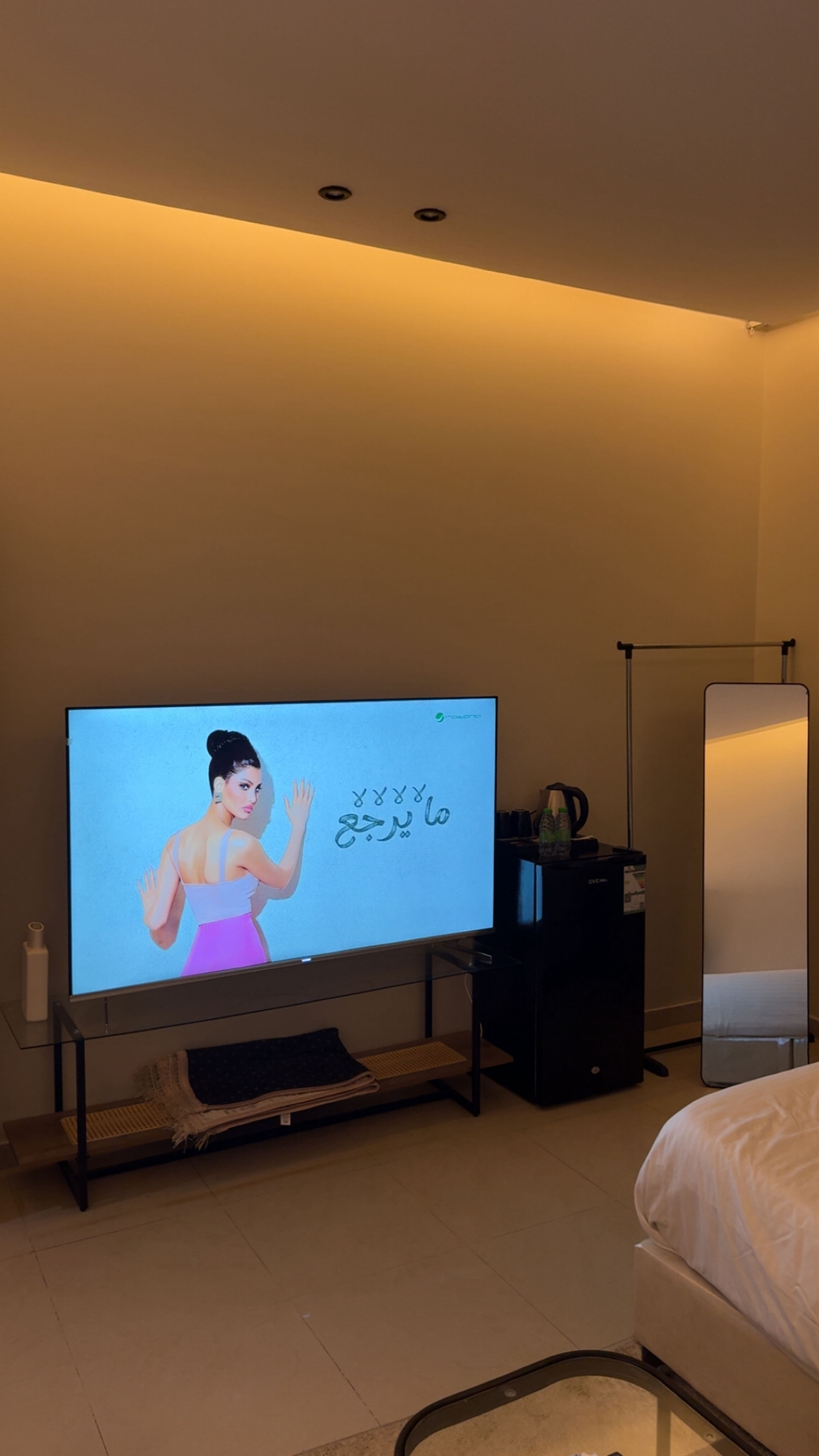 https://img.gathern.co/1024x0/1/sTb1T5EYl4buytAKISy0uexZHvZqVdsZ.jpg