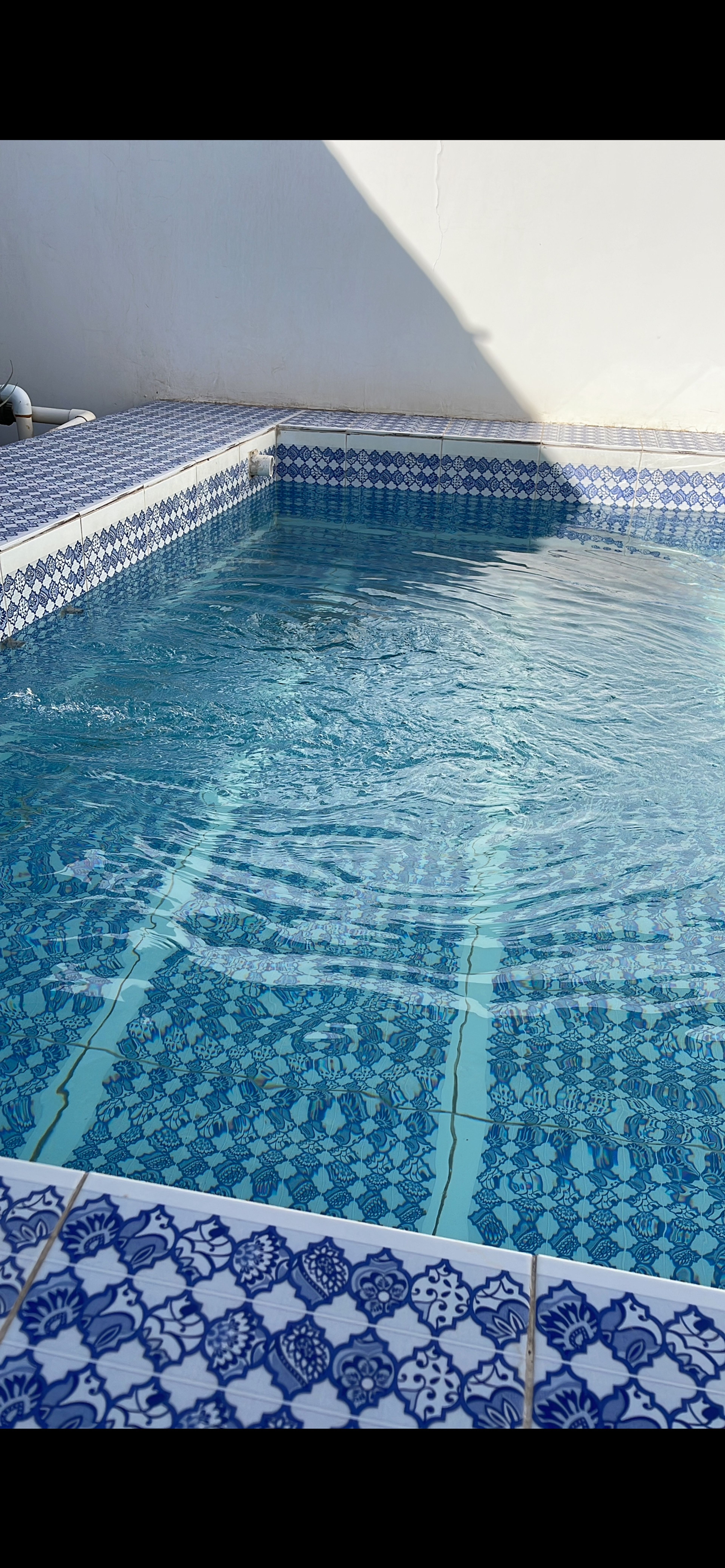 https://img.gathern.co/1400x0/1/s_GTz5y7J7DL25DfyjW87piRaHtRywks.jpg