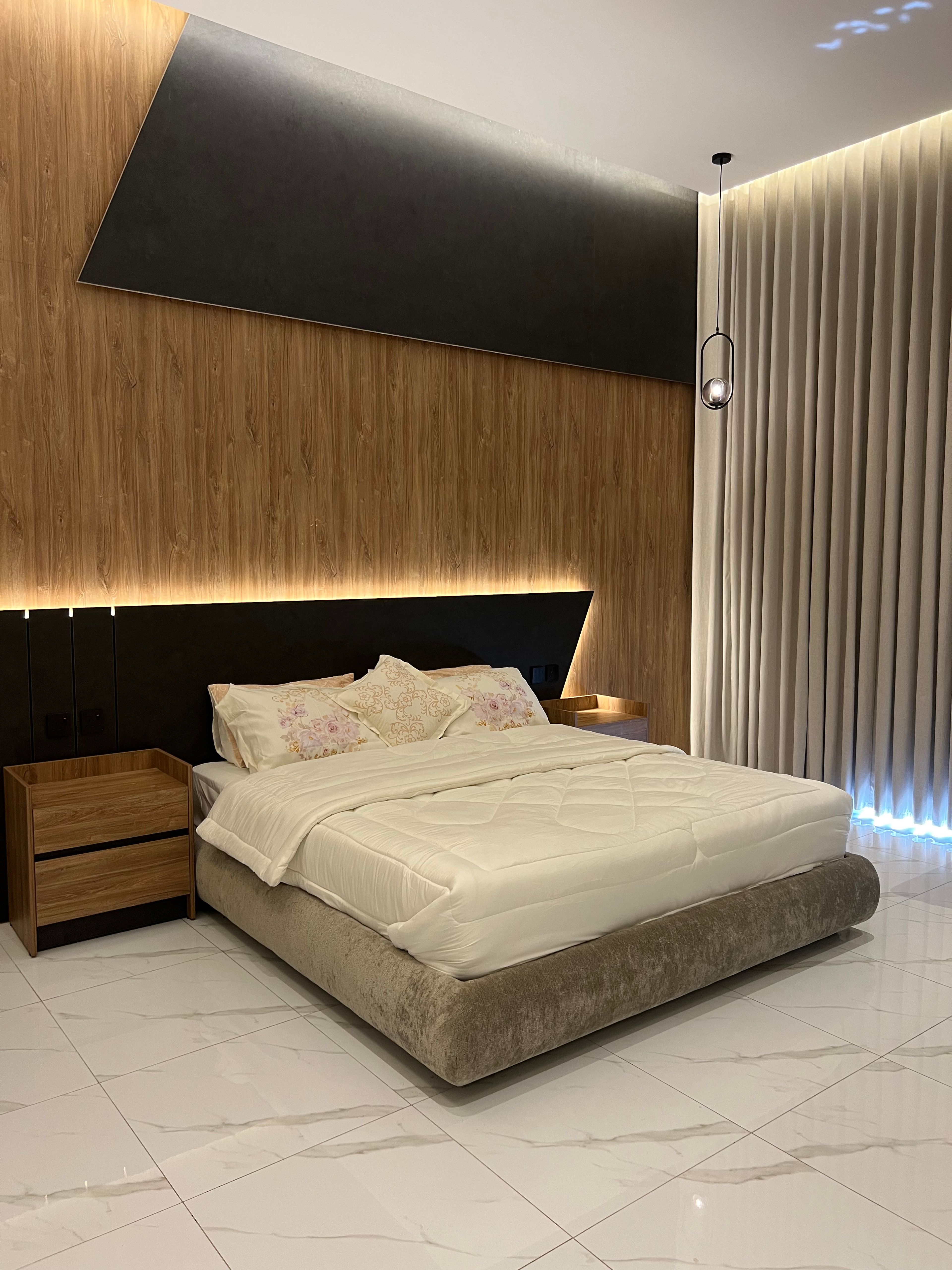 https://img.gathern.co/1400x0/1/s_nsZSu2oznASt3akXQXrvC6Q6NhGMN1.jpg