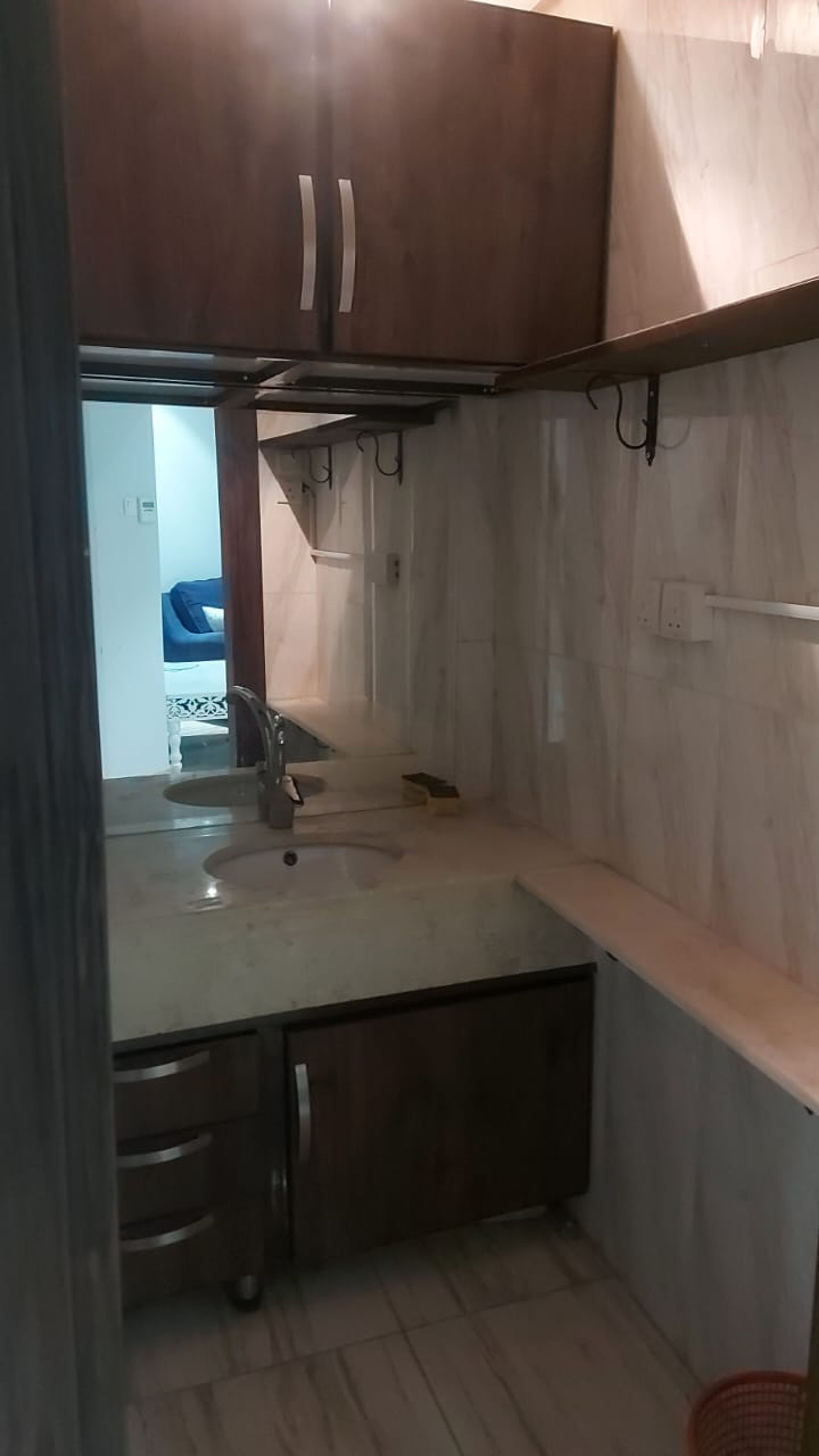 https://img.gathern.co/1400x0/1/shHEgHhh3bLr1Y-N5k80bXimqgfqf3cX.jpeg