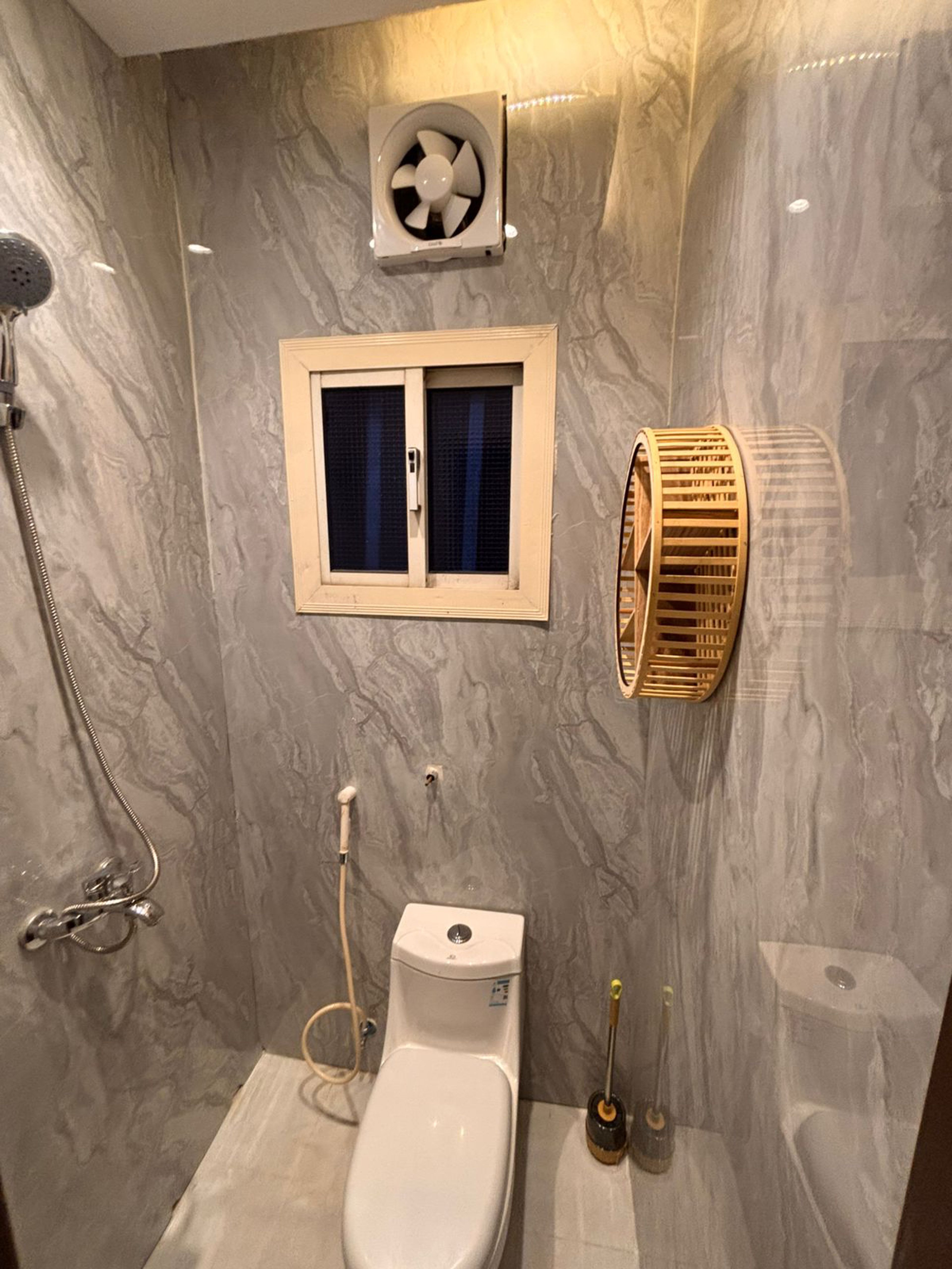 https://img.gathern.co/1400x0/1/sn63ORBI7mxqR51OzmJ1WYa9lXLUU9vN.jpg