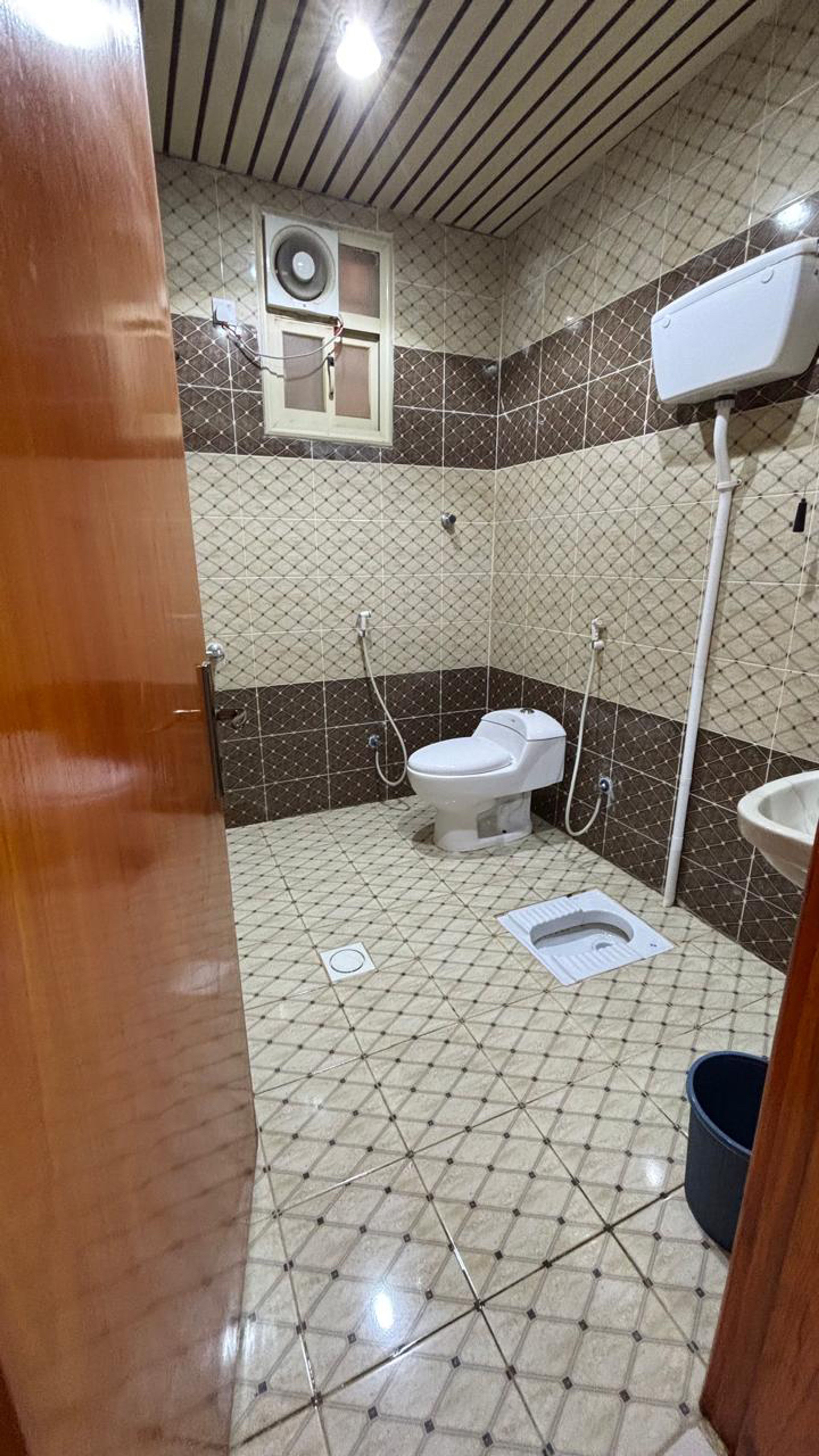 https://img.gathern.co/1024x0/1/ster3RvHnlRXdgwxpkXvVYp9XOQNIT0L.jpg
