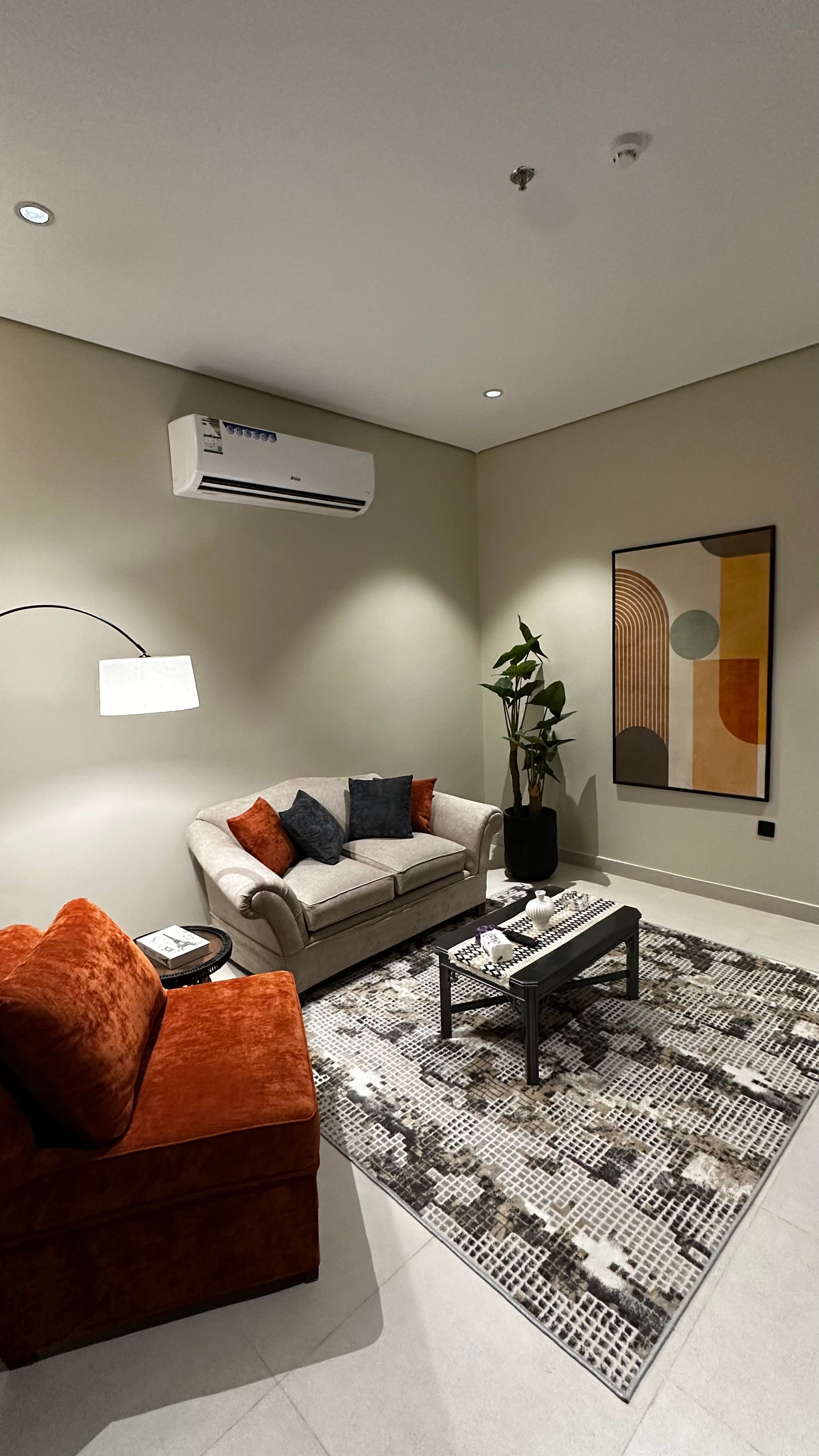 https://img.gathern.co/1024x0/1/tJGgG6rxllrfnzWu97EshNSw155lJYis.jpg