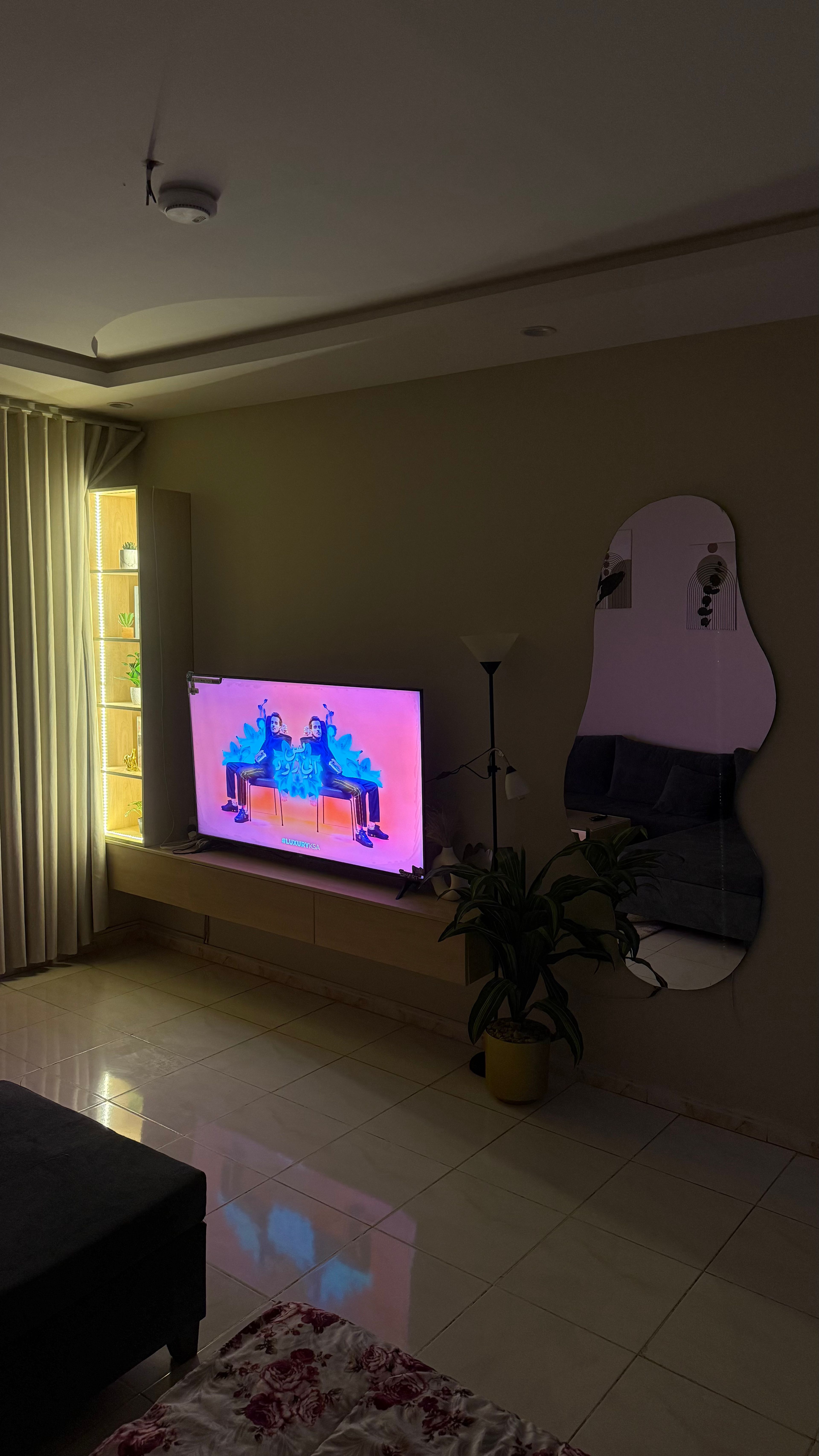 https://img.gathern.co/1400x0/1/tObbIGLM-tgeLdjTM5vutZZU2Bz5Yz3F.jpg