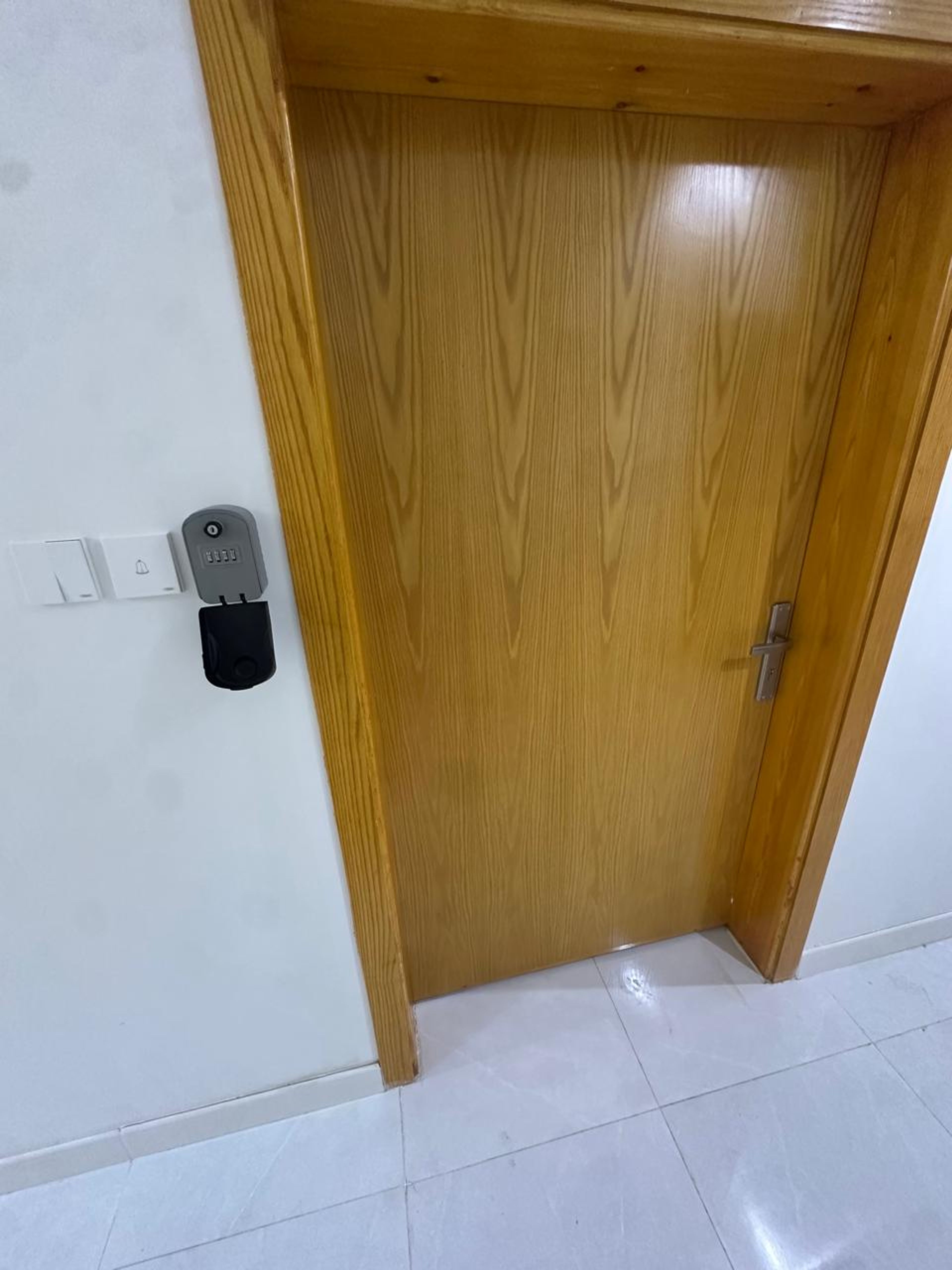 https://img.gathern.co/1024x0/1/trSD_PLKZsv_kGtUJER1sdOrNFtArtHh.jpeg