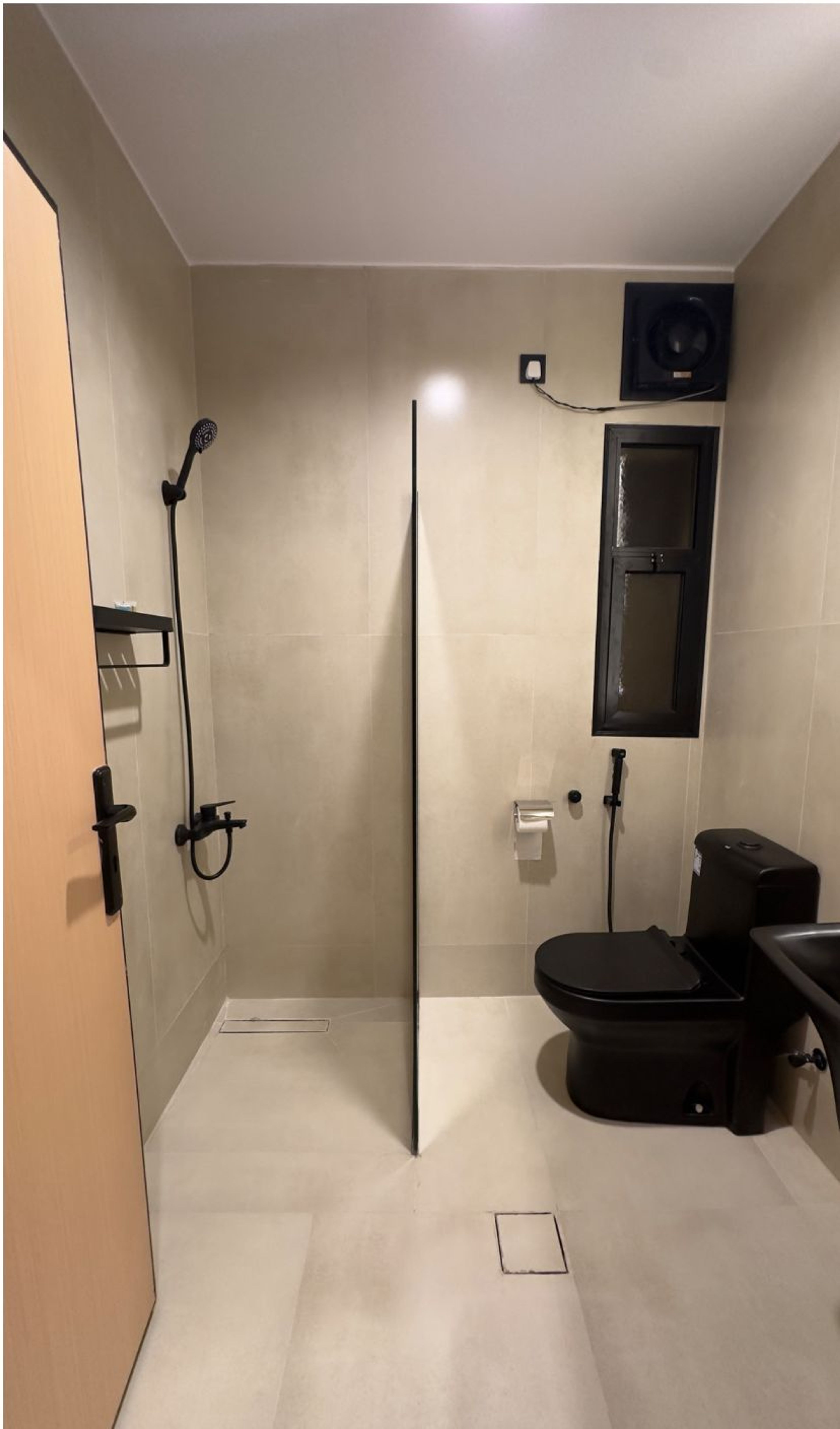 https://img.gathern.co/1400x0/1/twk1M6XAKtSMKB4VqcI9dF11OJKtrqzh.jpeg