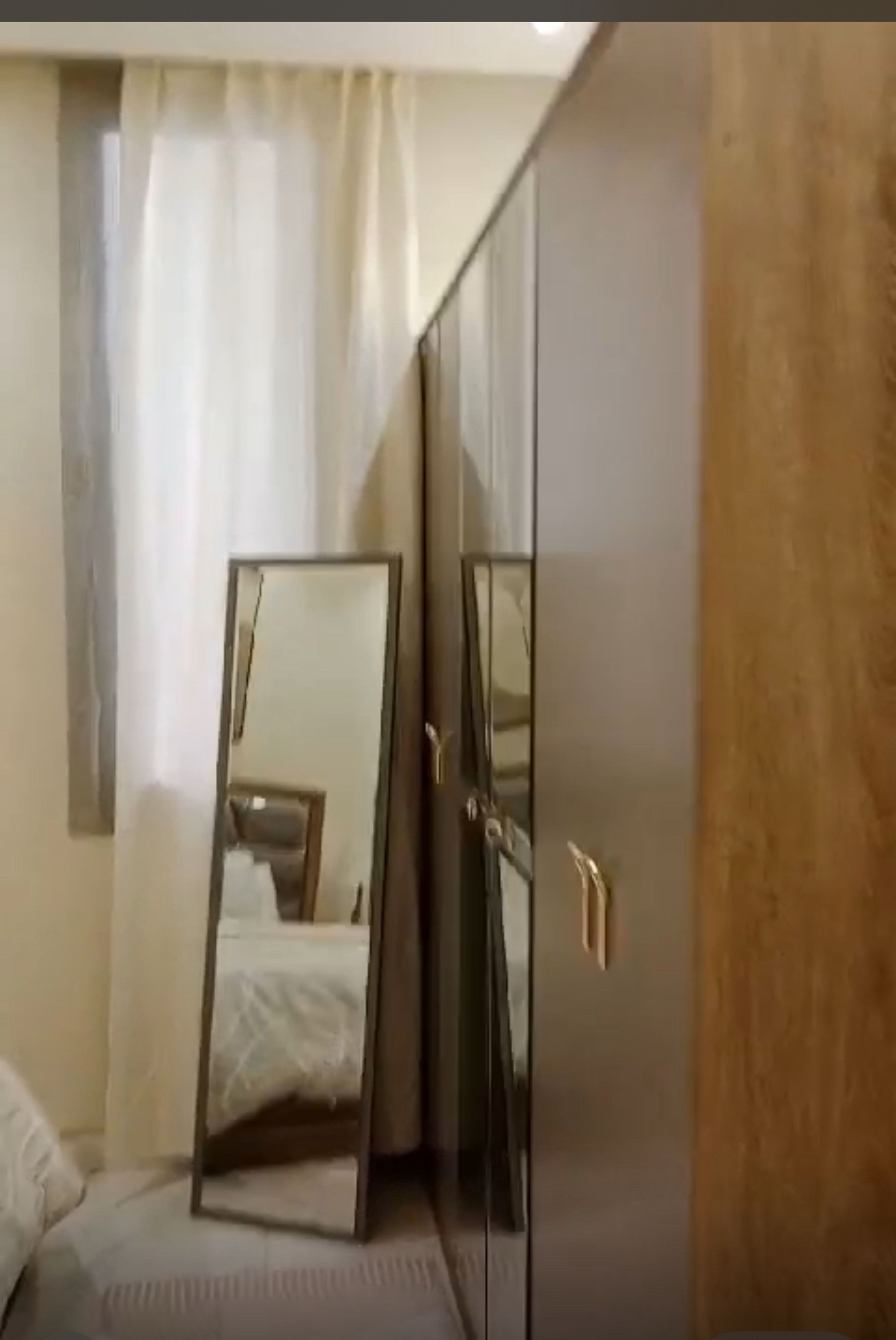 https://img.gathern.co/1400x0/1/uReWVJwaaN7Y-A0FjCcK61dsfI4aKWuB.jpg