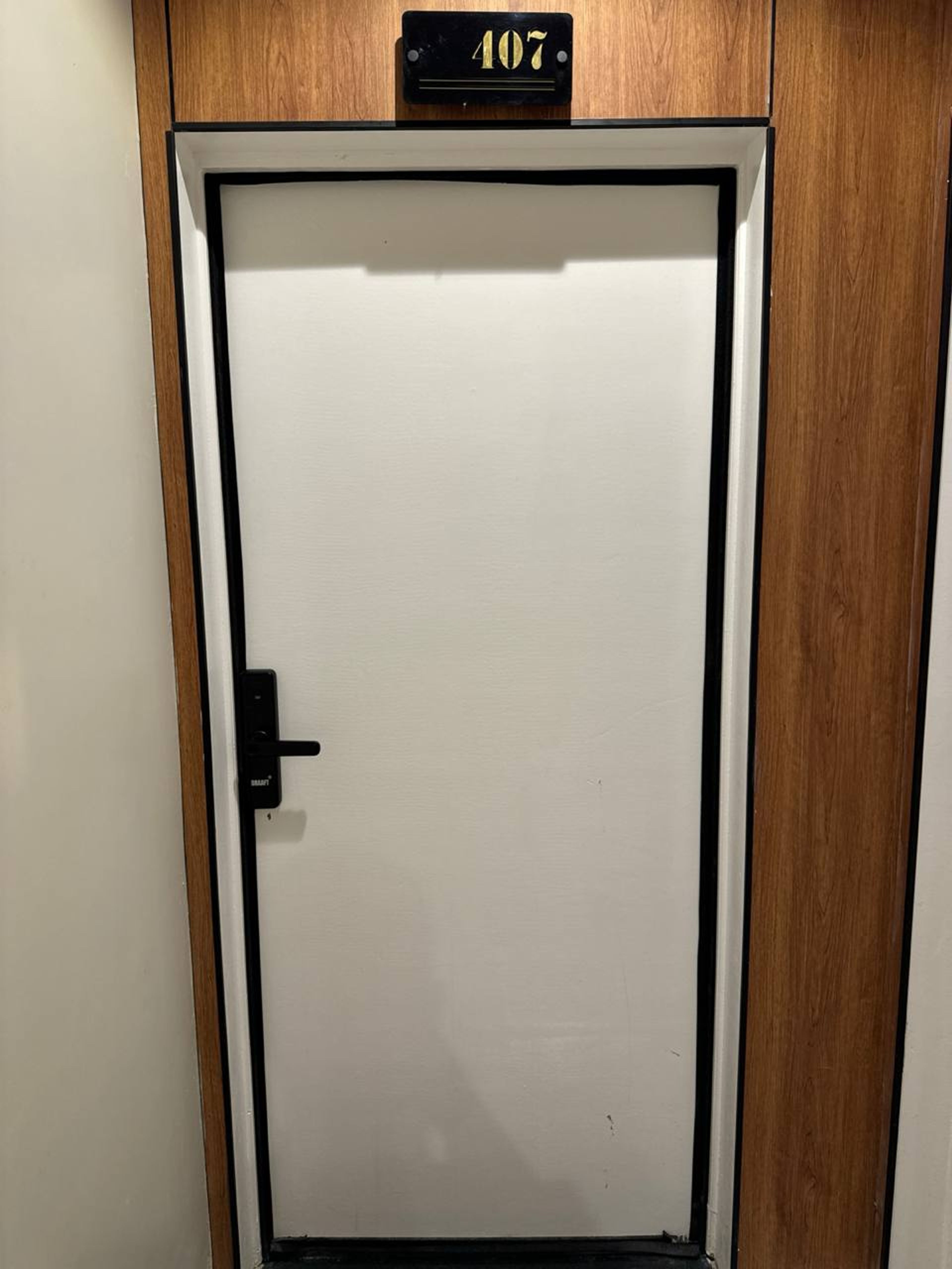 https://img.gathern.co/1400x0/1/uwyHveW6WBPFub_wWAoLTP2VRQ9re4l8.jpg