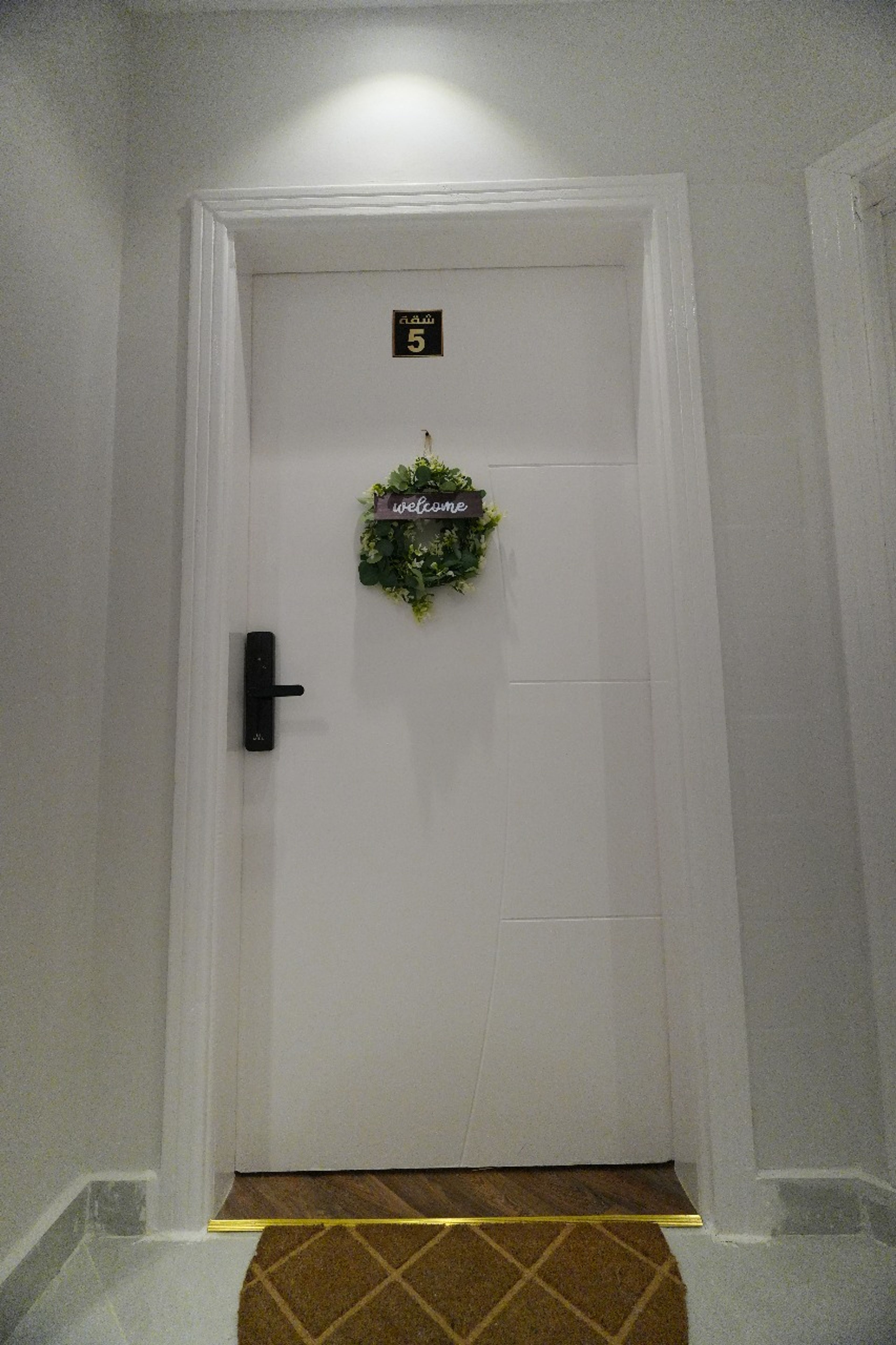 https://img.gathern.co/1024x0/1/v38we4WAdSSvNW7SrUdu2SvEglnYwaRL.jpeg