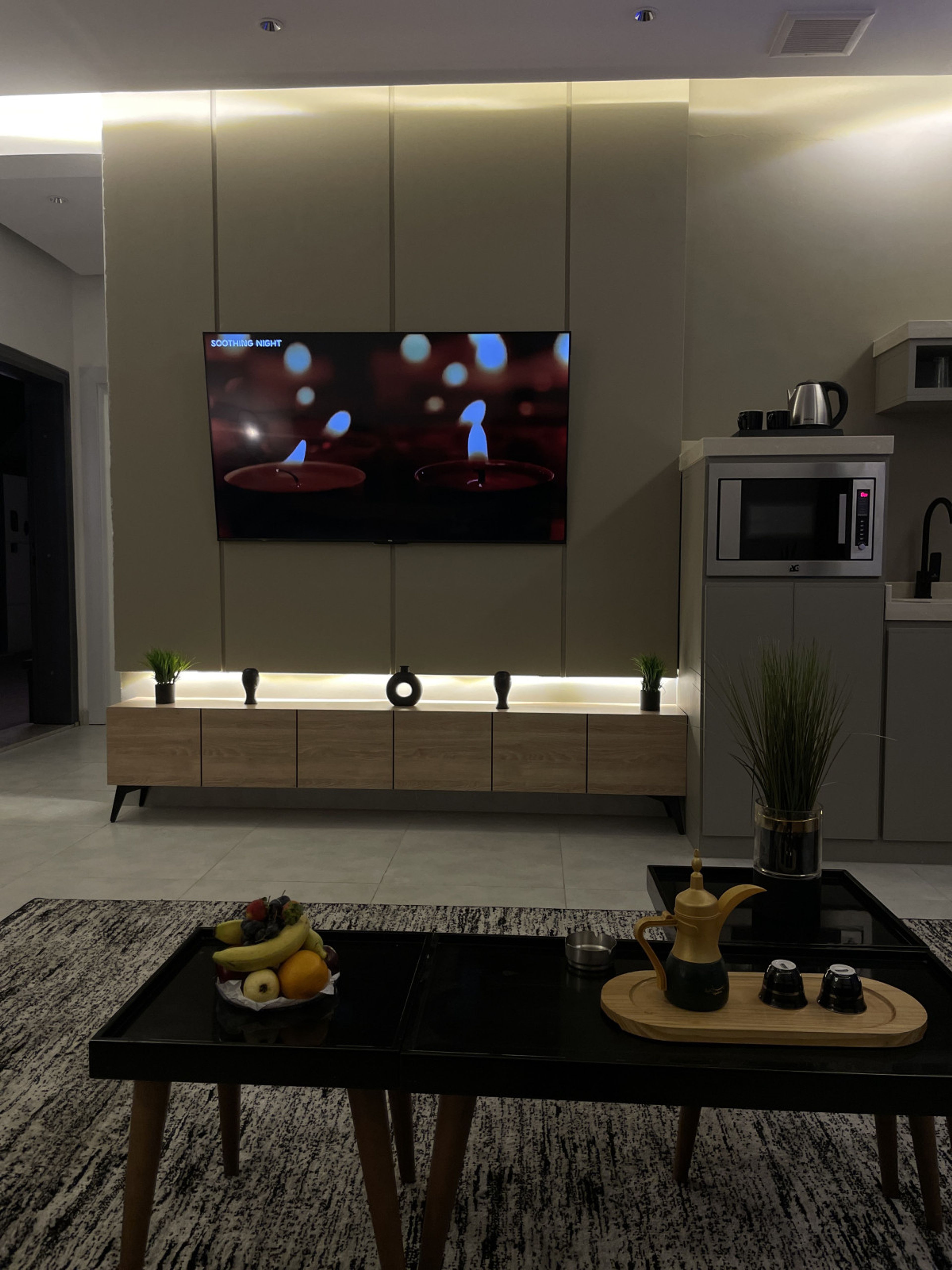 https://img.gathern.co/1400x0/1/vA3bisQY_4-SIyyHd61q3WMlaV9li2cR.jpg