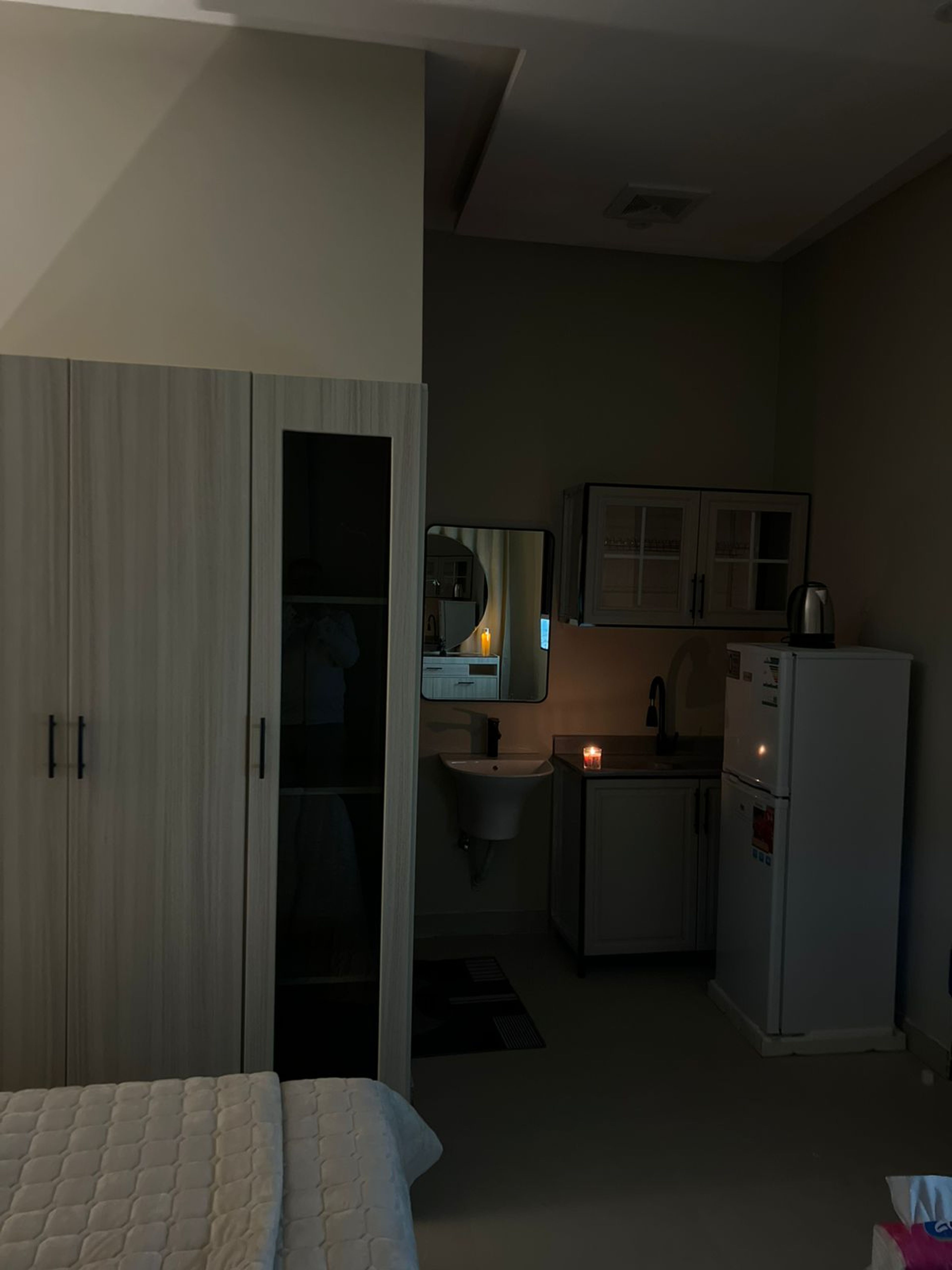 https://img.gathern.co/1400x0/1/vhM6ViI3NgzxDAcokXKiH37xzwiGLqf9.jpeg