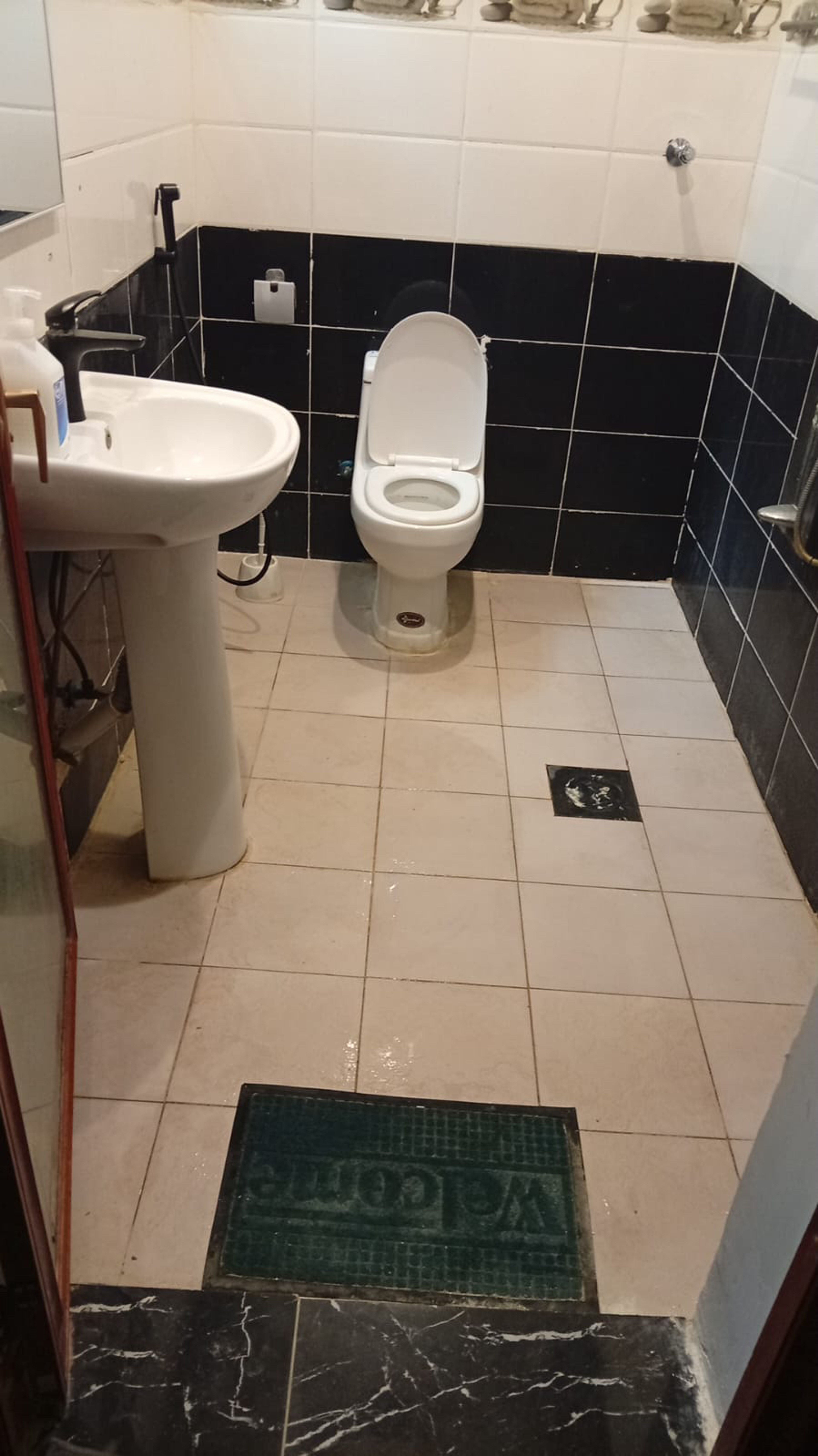 https://img.gathern.co/1024x0/1/vo3BOaDbbAoCJfyIrifUqHquZM1DJFjV.jpg