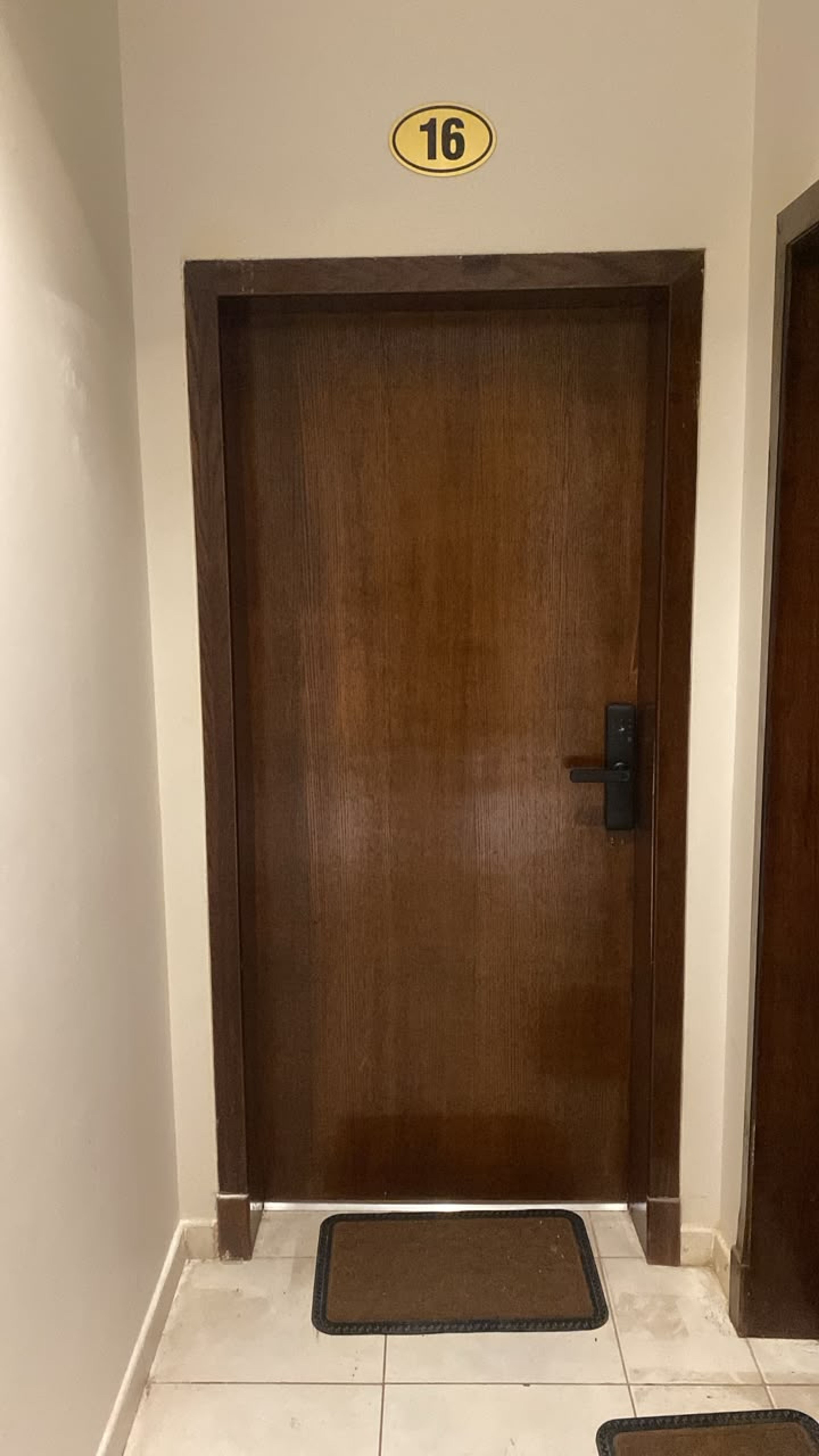 https://img.gathern.co/1024x0/1/w7w1CAjCcjRdxvZ4ixzTHeWMsyZV7QRe.jpg