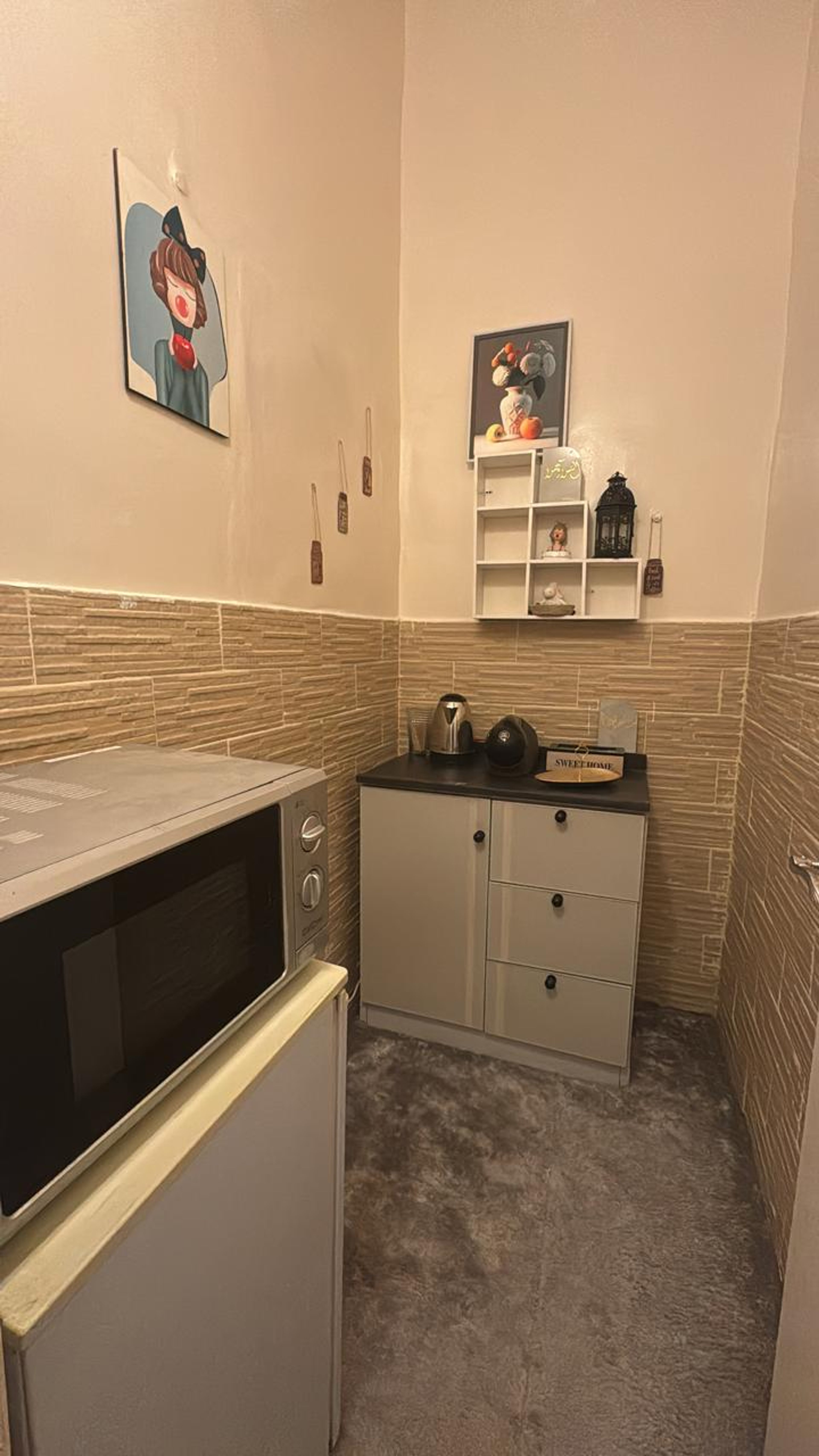 https://img.gathern.co/1400x0/1/wEpz8edGmz4228EEDZe3N54JU-wBjJO7.jpeg