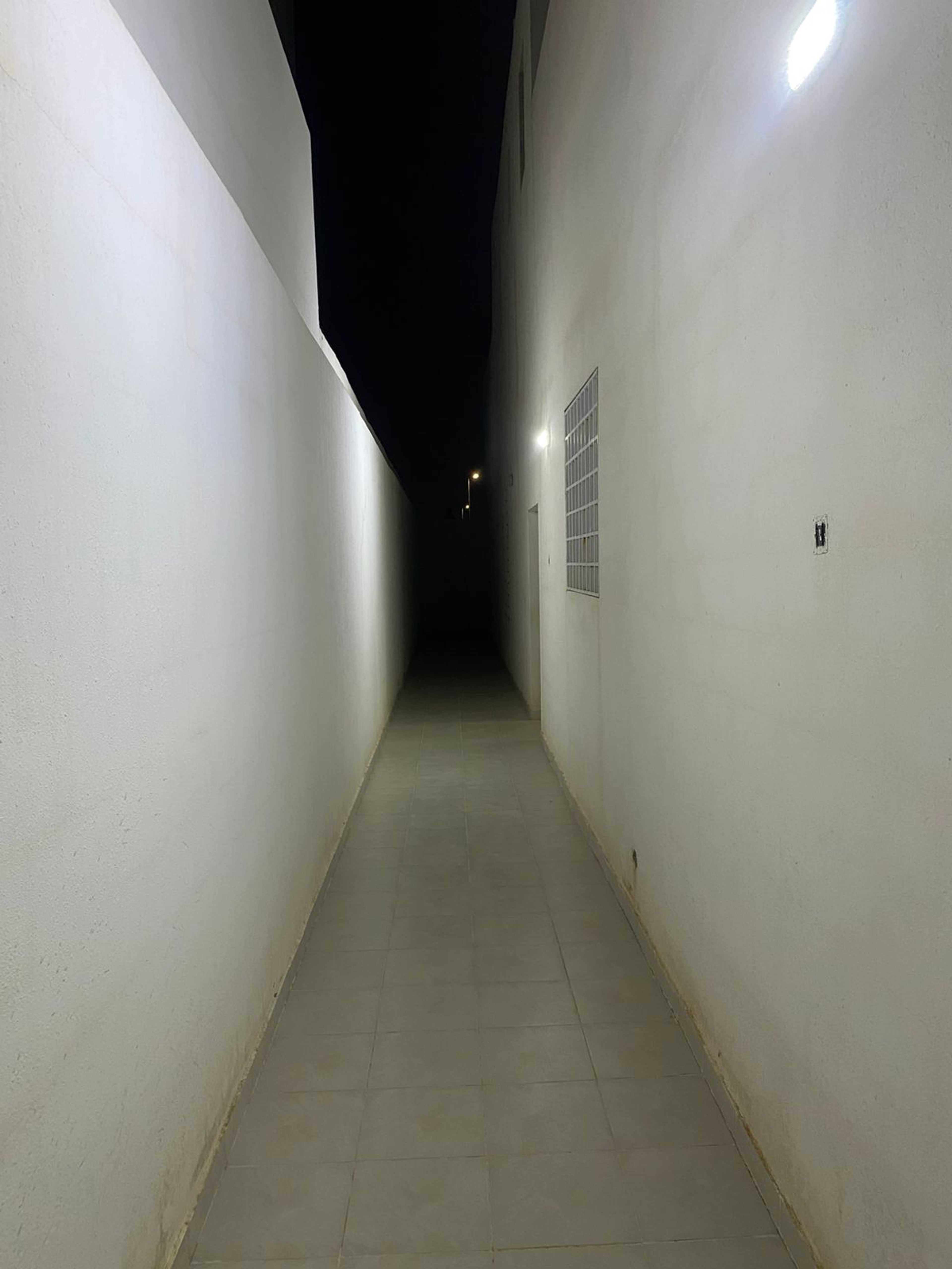 https://img.gathern.co/1400x0/1/wNr-NKteNRSAdxS_U5bY-WKVgxpPZFnL.jpg