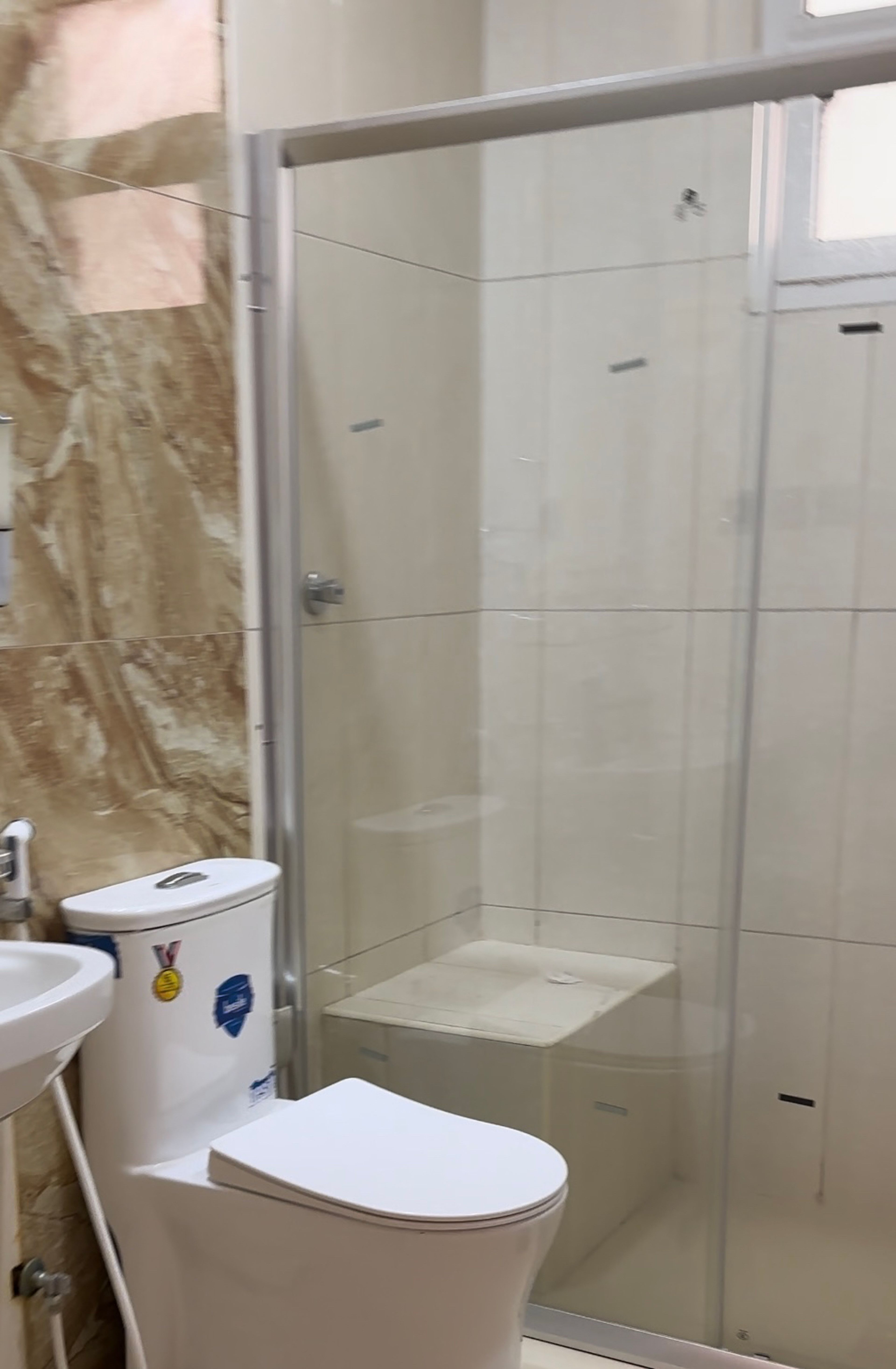 https://img.gathern.co/1400x0/1/xEKUW6u0VW91WBiqlJU_ALNaECuNau5a.jpg