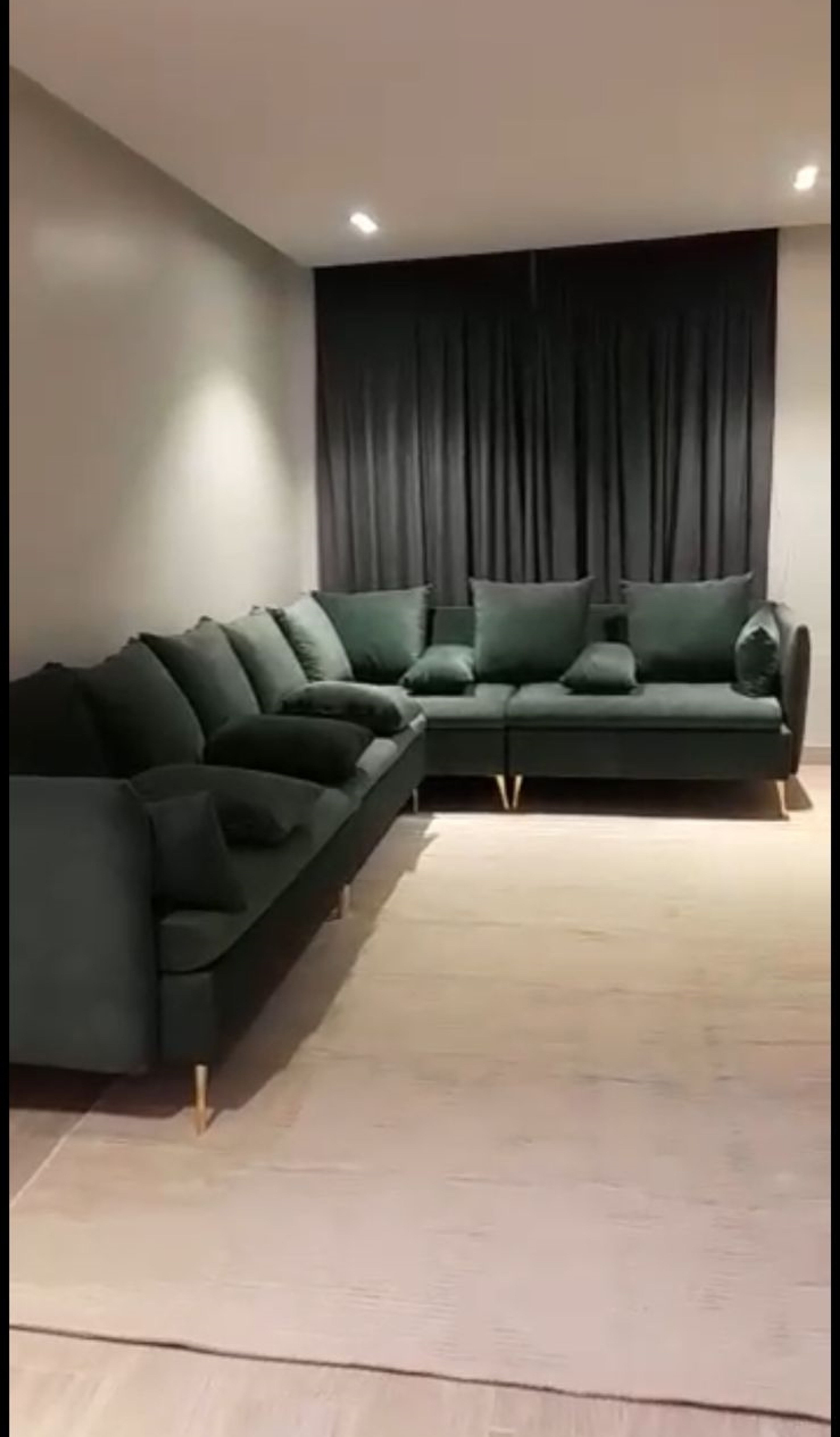 https://img.gathern.co/1400x0/1/xFMkldBXPwH-SfpssqVFrM2MLfdEHmmZ.jpg