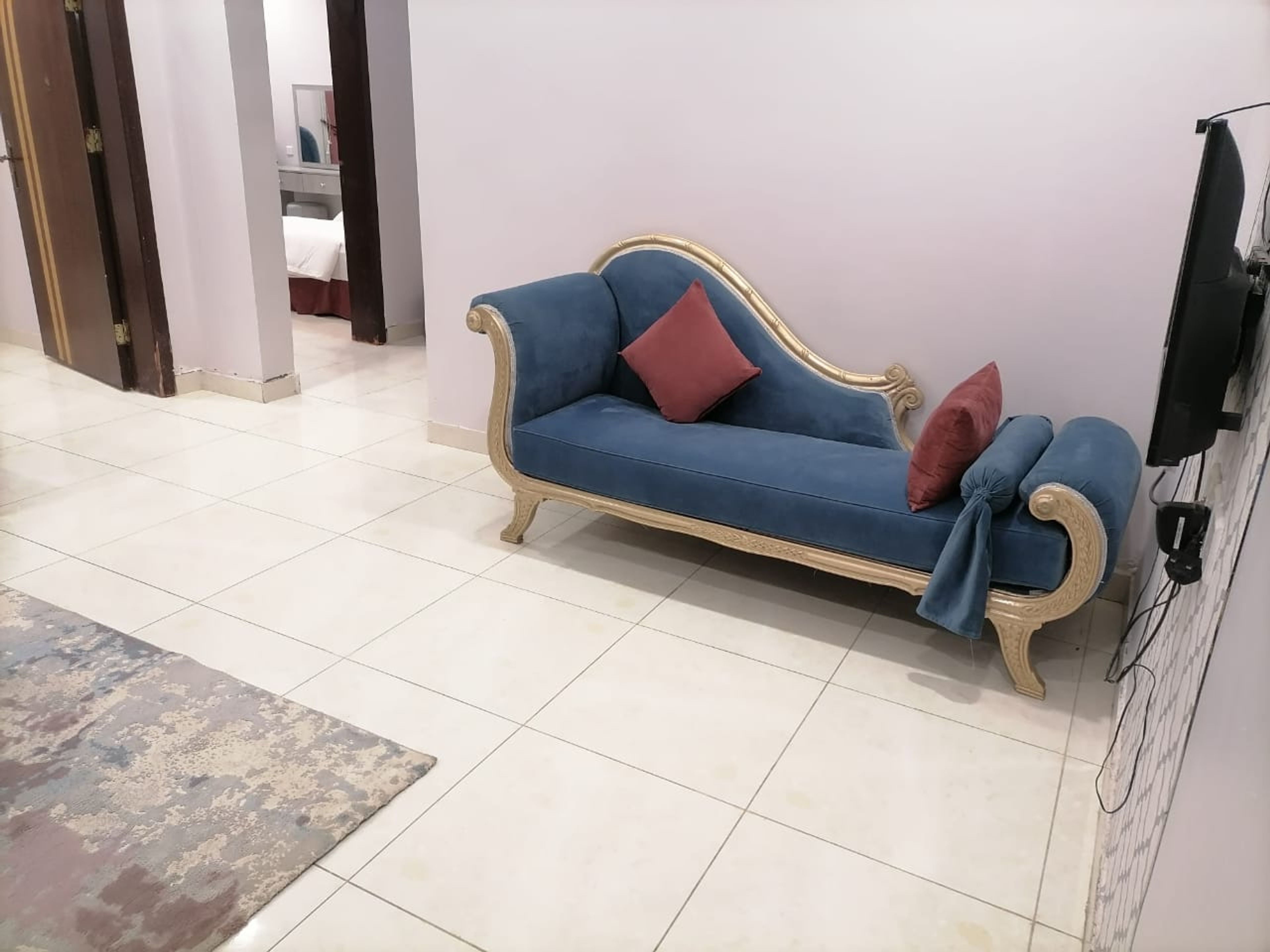 https://img.gathern.co/1400x0/1/xl4e8n3ezn40oB_Rl1A2ZmX4VHx3e42A.jpg