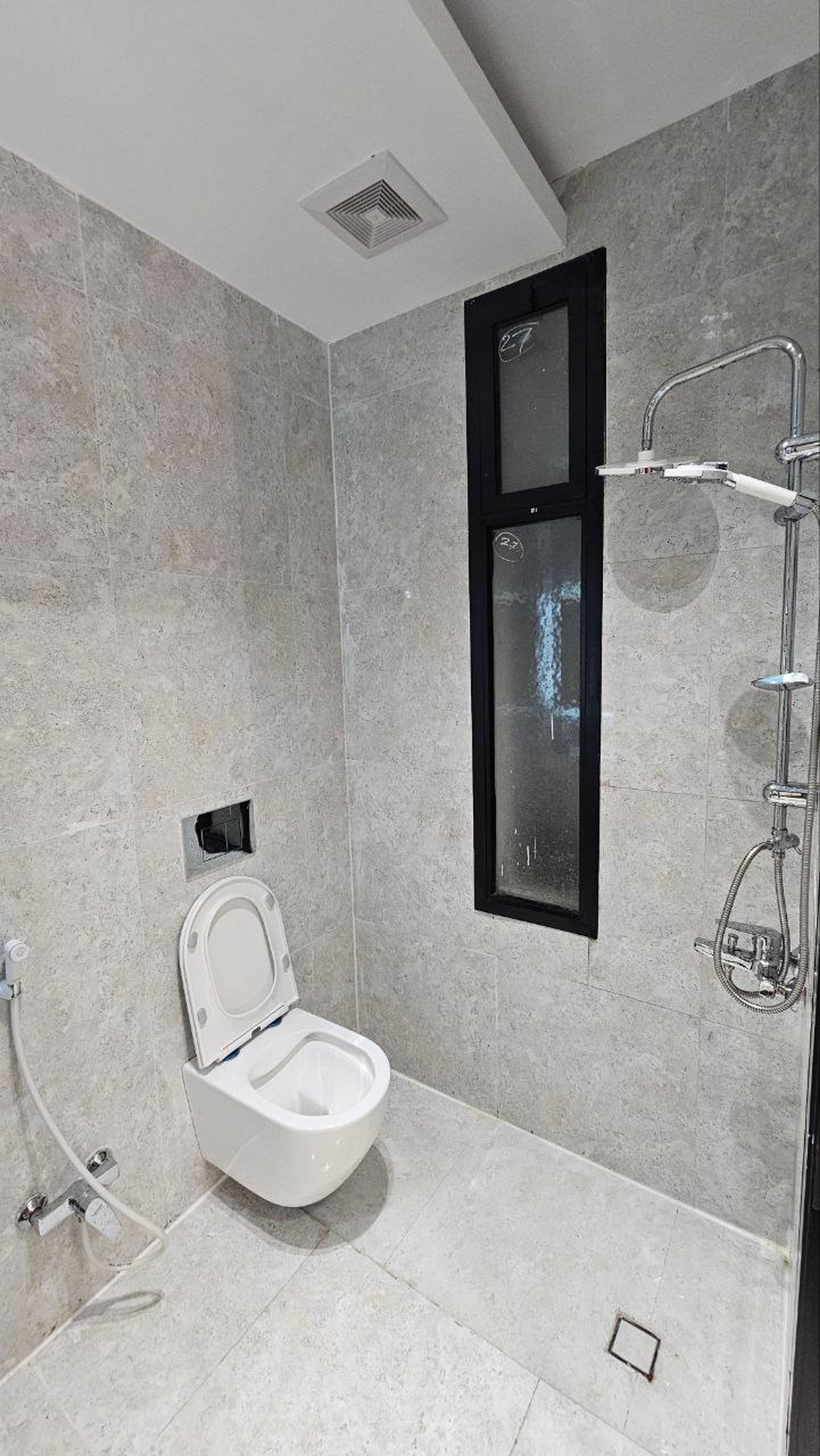 https://img.gathern.co/1400x0/1/xrddEJ8bYnTBGQQwus0ruSu772HCVrD4.jpg