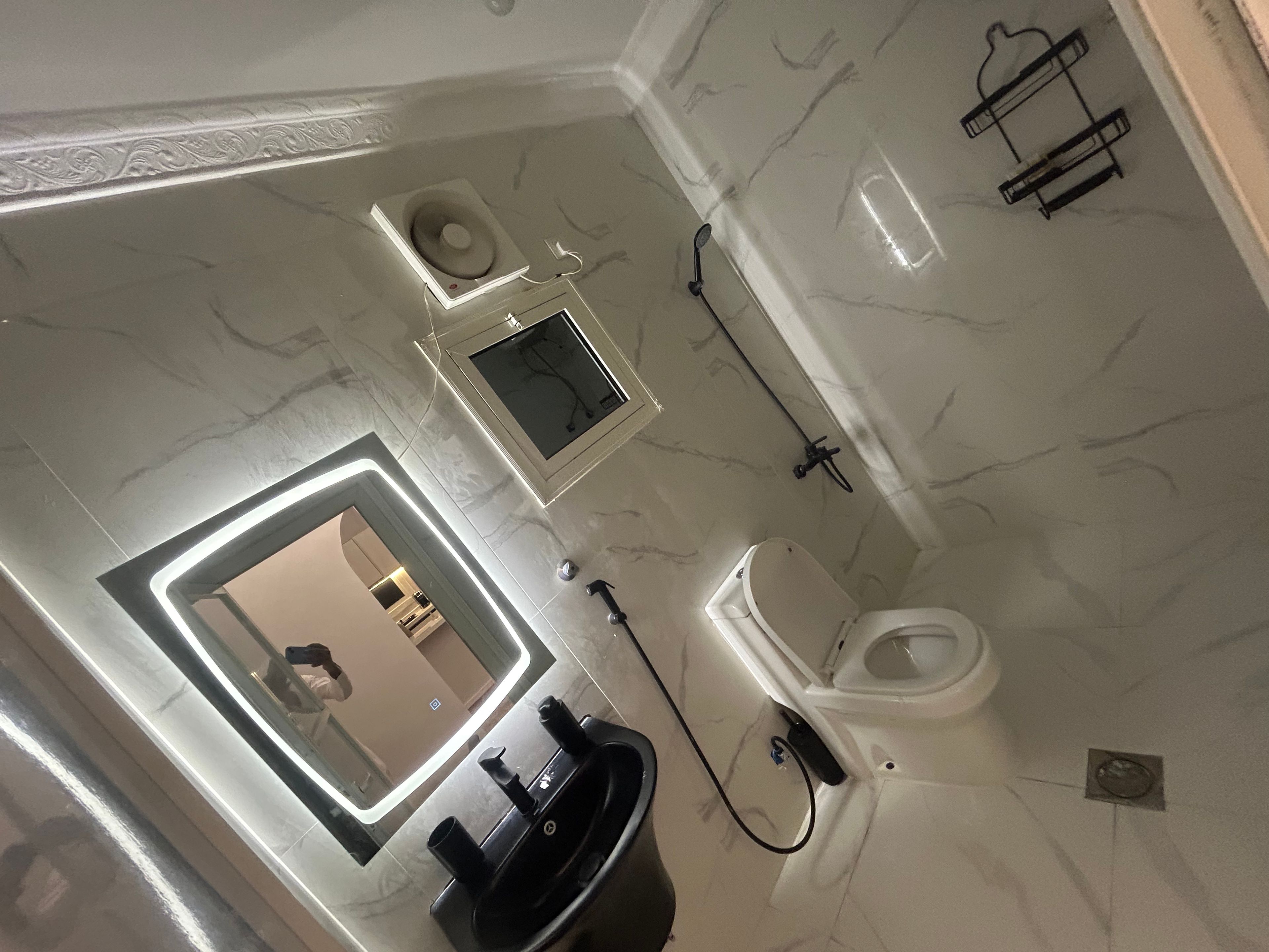 https://img.gathern.co/1400x0/1/zAnuQqvWX5281pP5W5IgrlGqp48m0rug.jpg