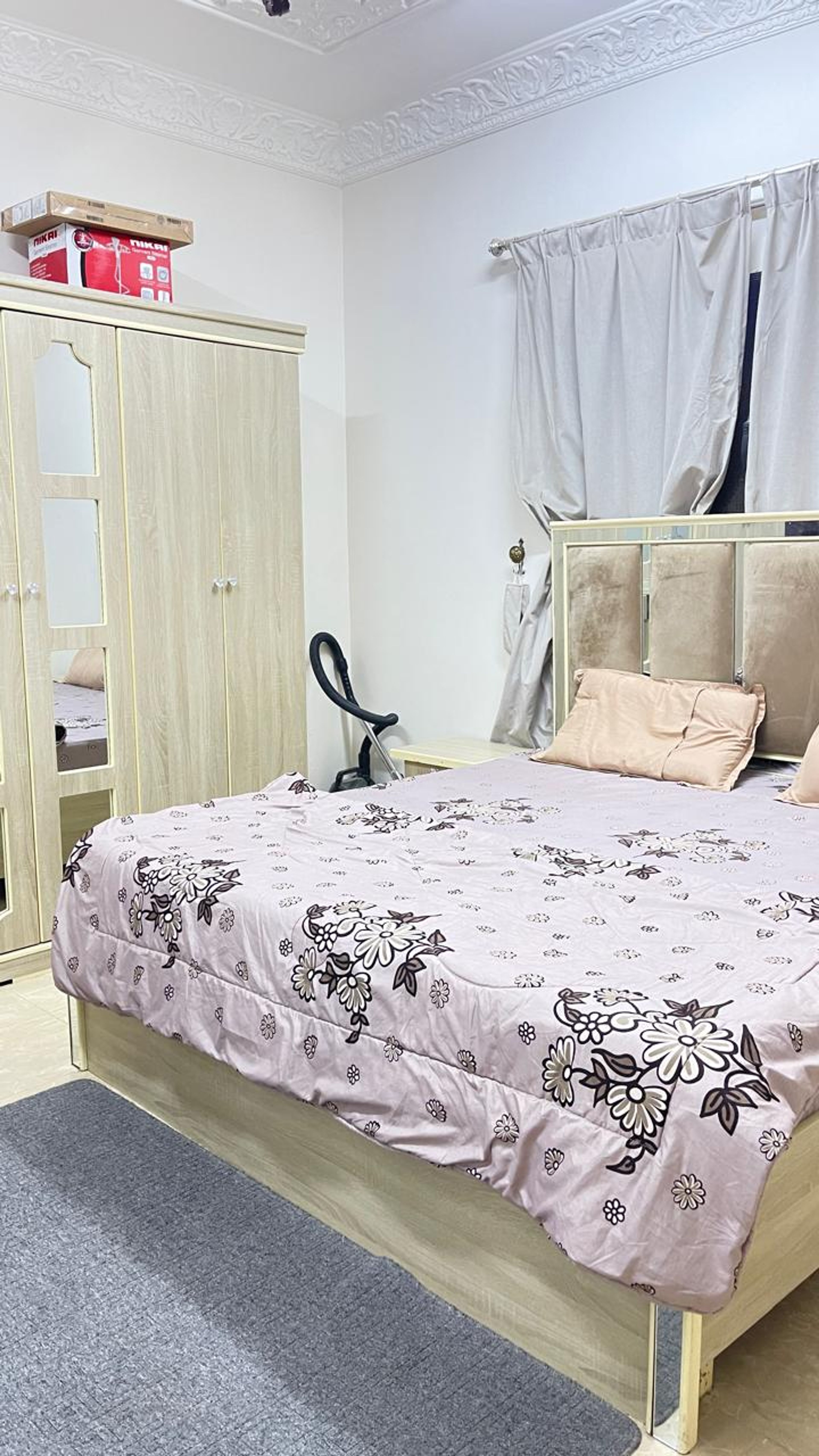 https://img.gathern.co/1400x0/1/zBXoKy_m5LQp3E8-zo4h6_cBGMLCdX4e.jpeg
