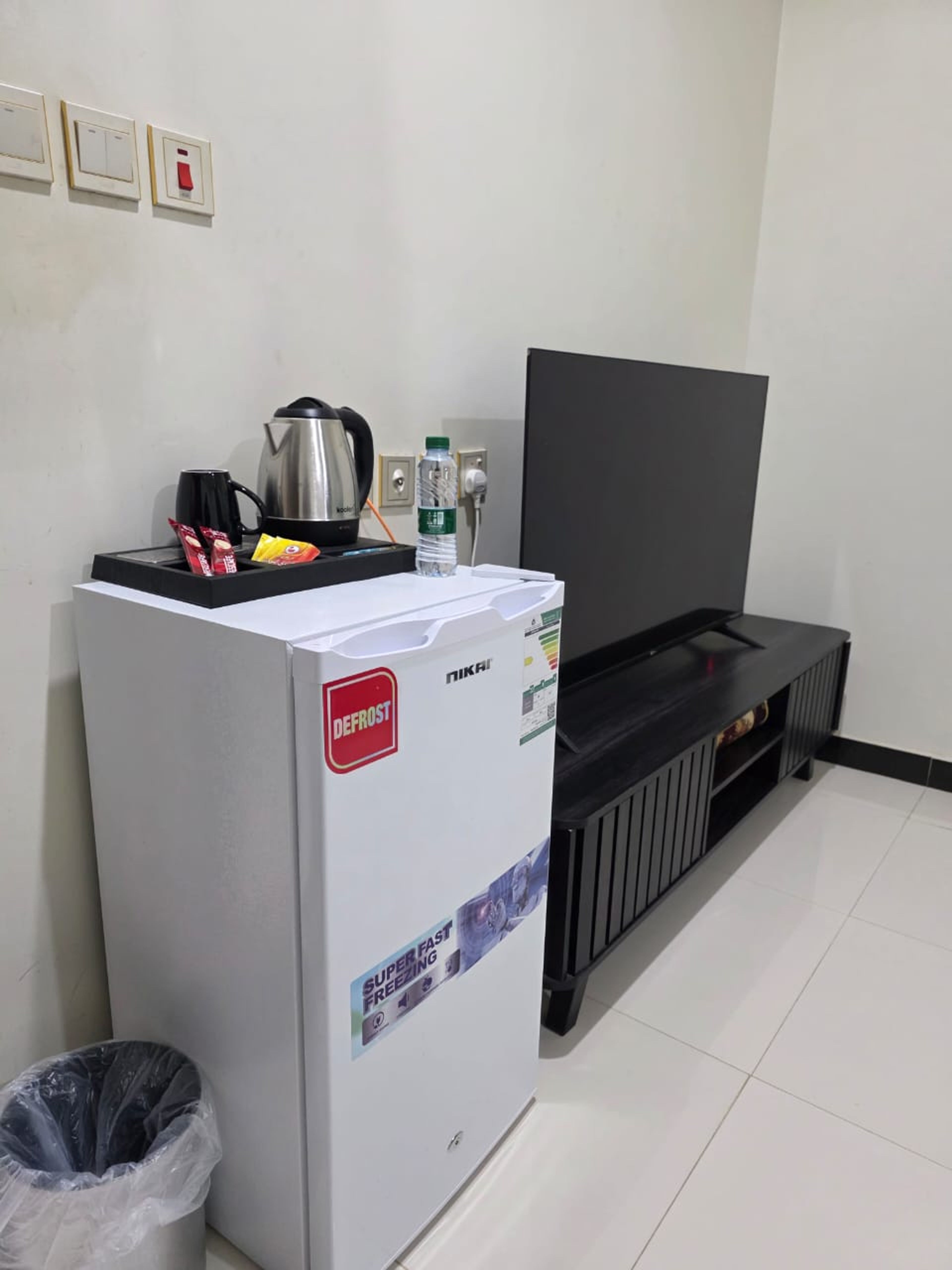 https://img.gathern.co/1400x0/1/zFfvYZhbUBgMHBGolELlGdCE2KIT0Frt.jpg