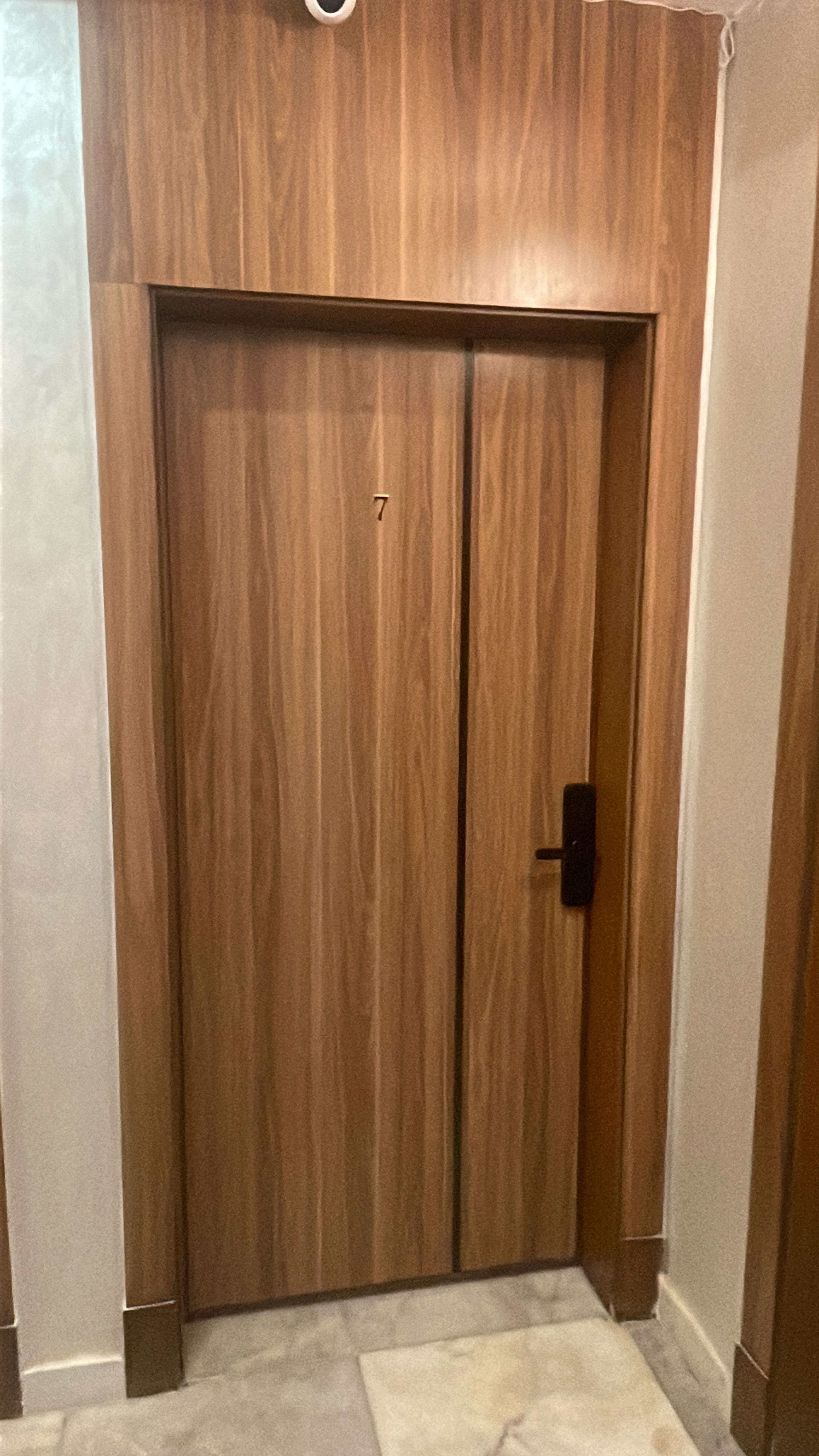 https://img.gathern.co/1400x0/1/zV7H8uQU4wmf-OPtkqY6sXbBVisEhhKi.jpg