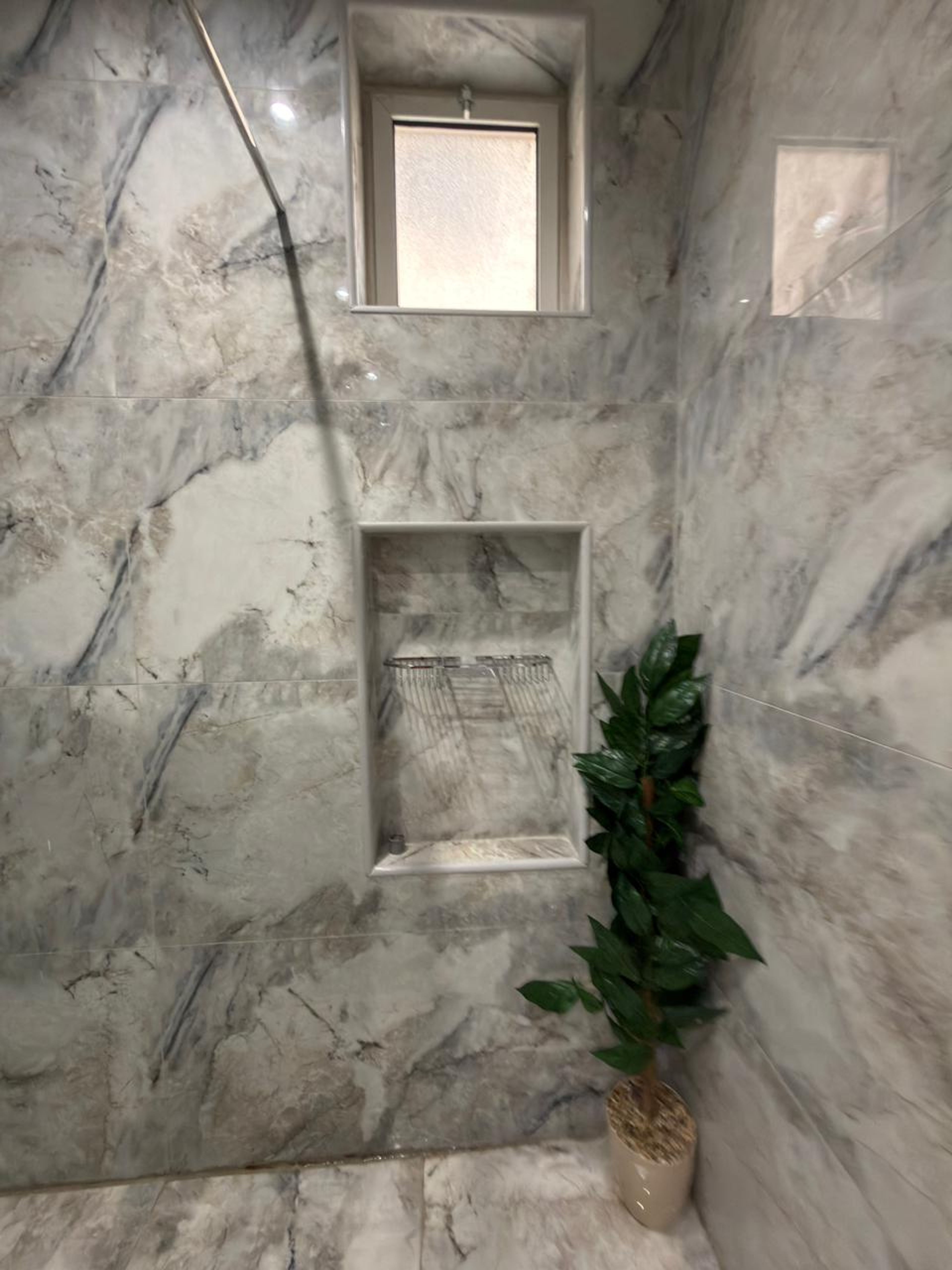https://img.gathern.co/1400x0/1/zXHCOntn8YS4s-wq76D_E7XOqtKLHHoZ.jpg