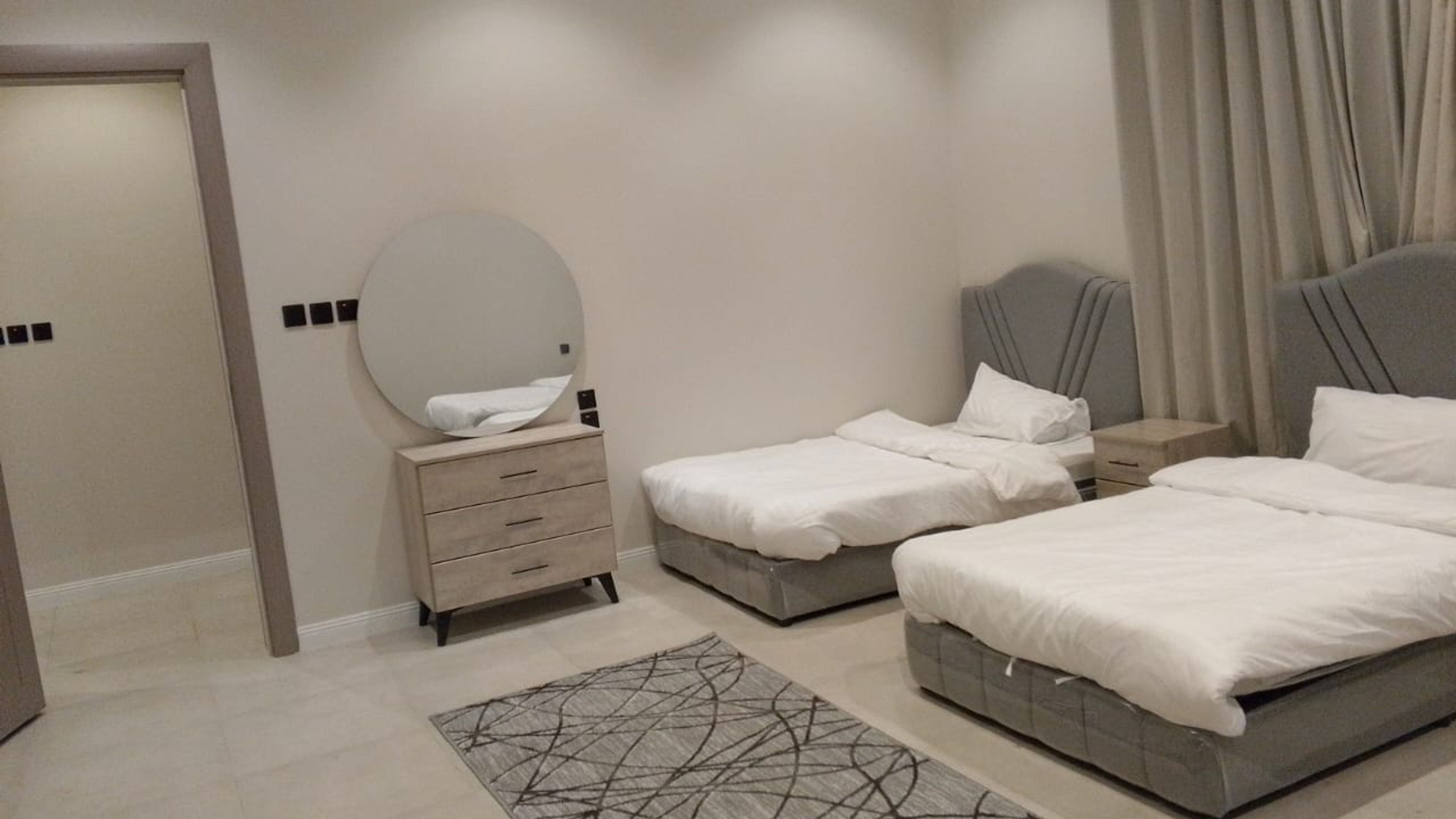 شالية بمسبح داخلي دافئ ومجلس 