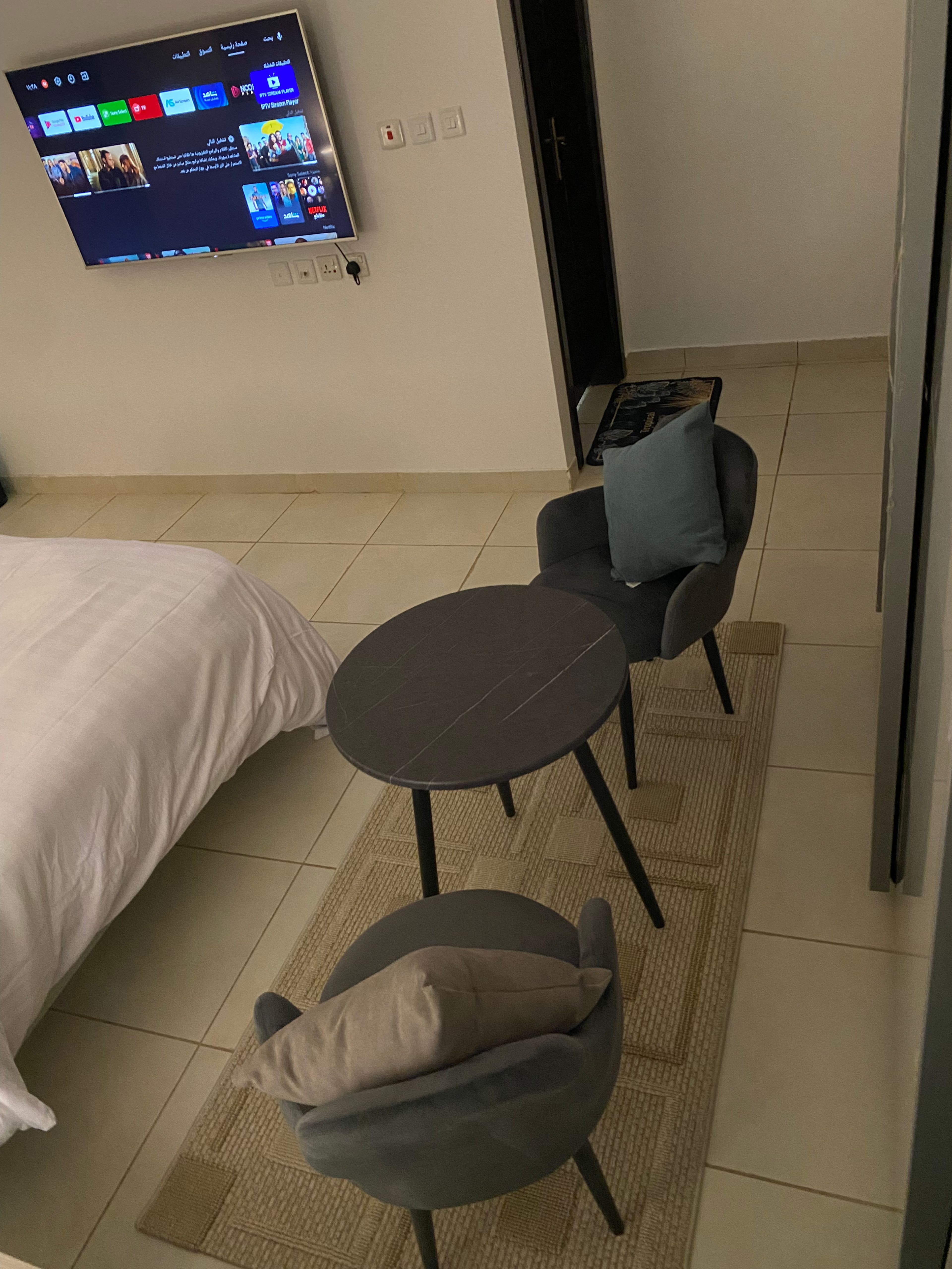 استديو هادئ بسرير ماستر 