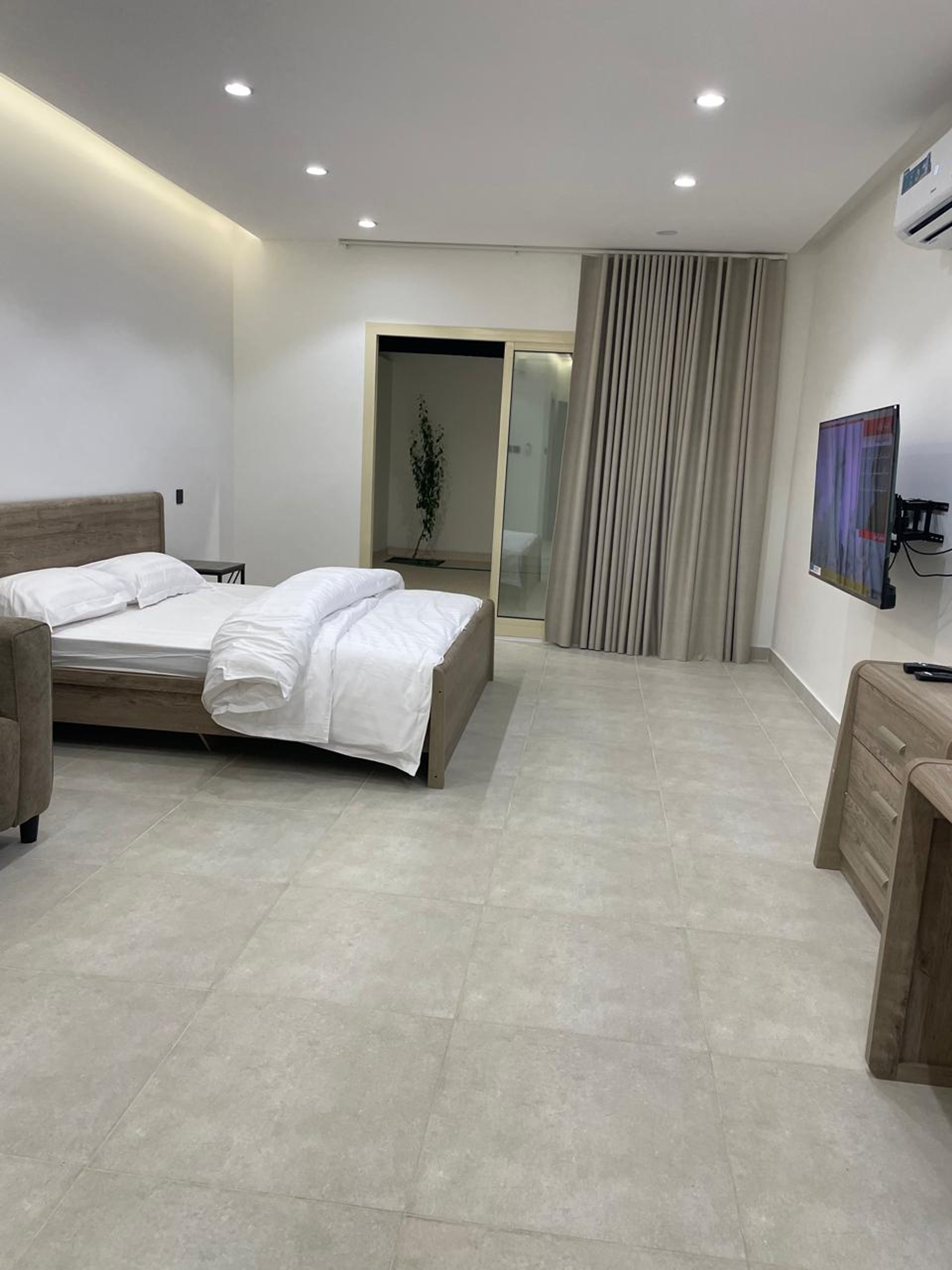استديو غرفه نوم مع دورة مياه