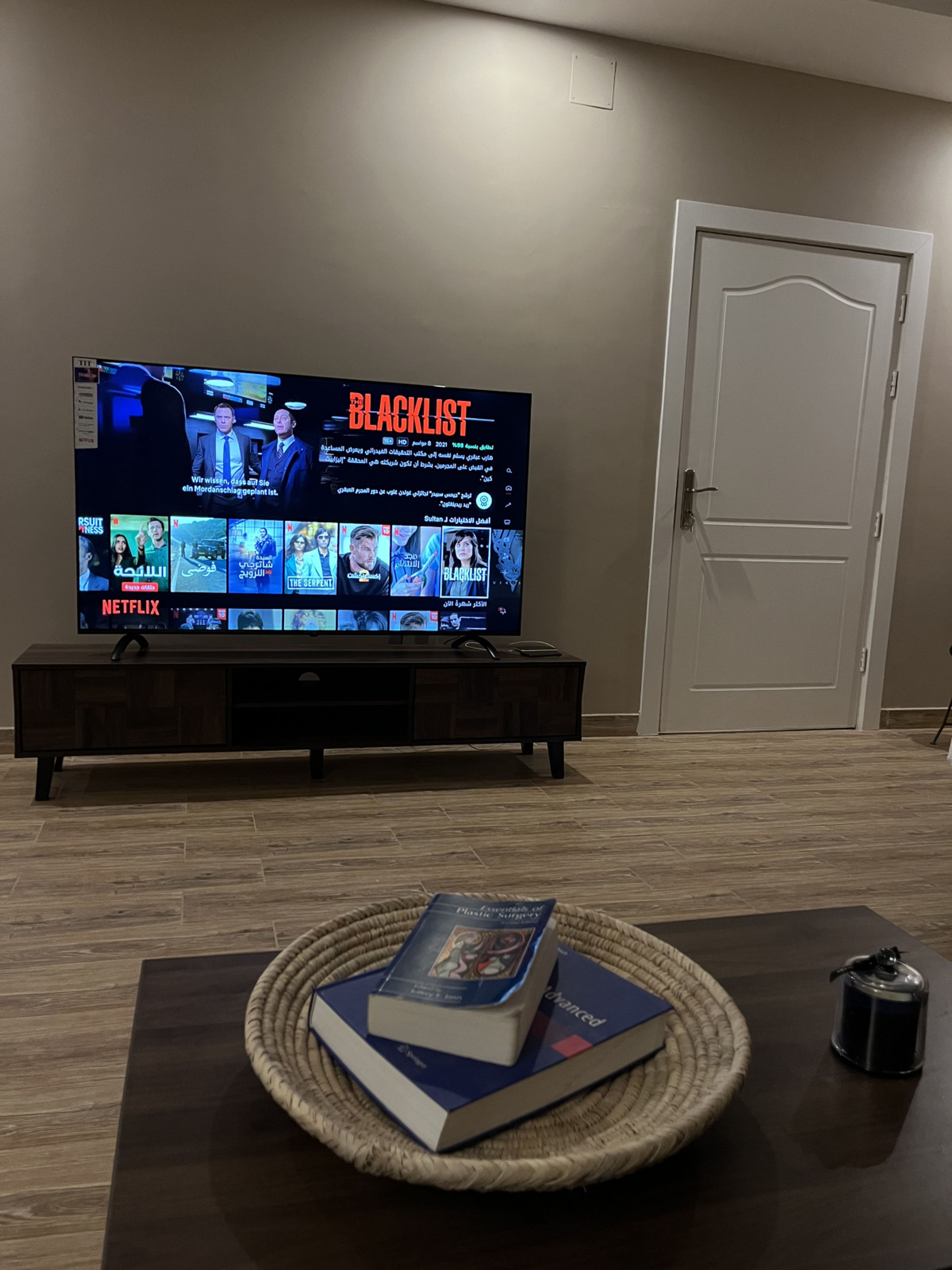 استديو هادئ بسرير ماستر