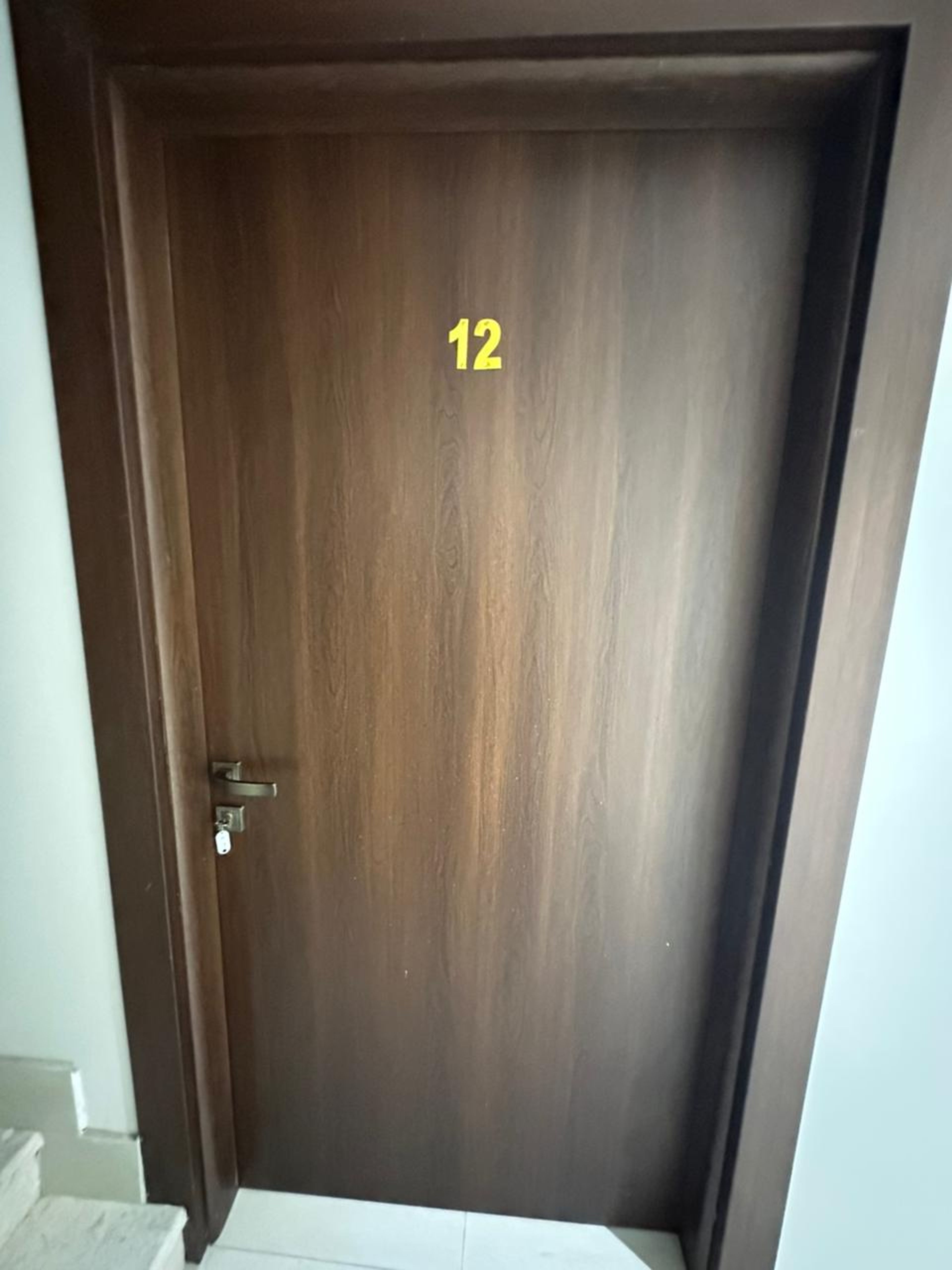 استديو بسرير ماستر 