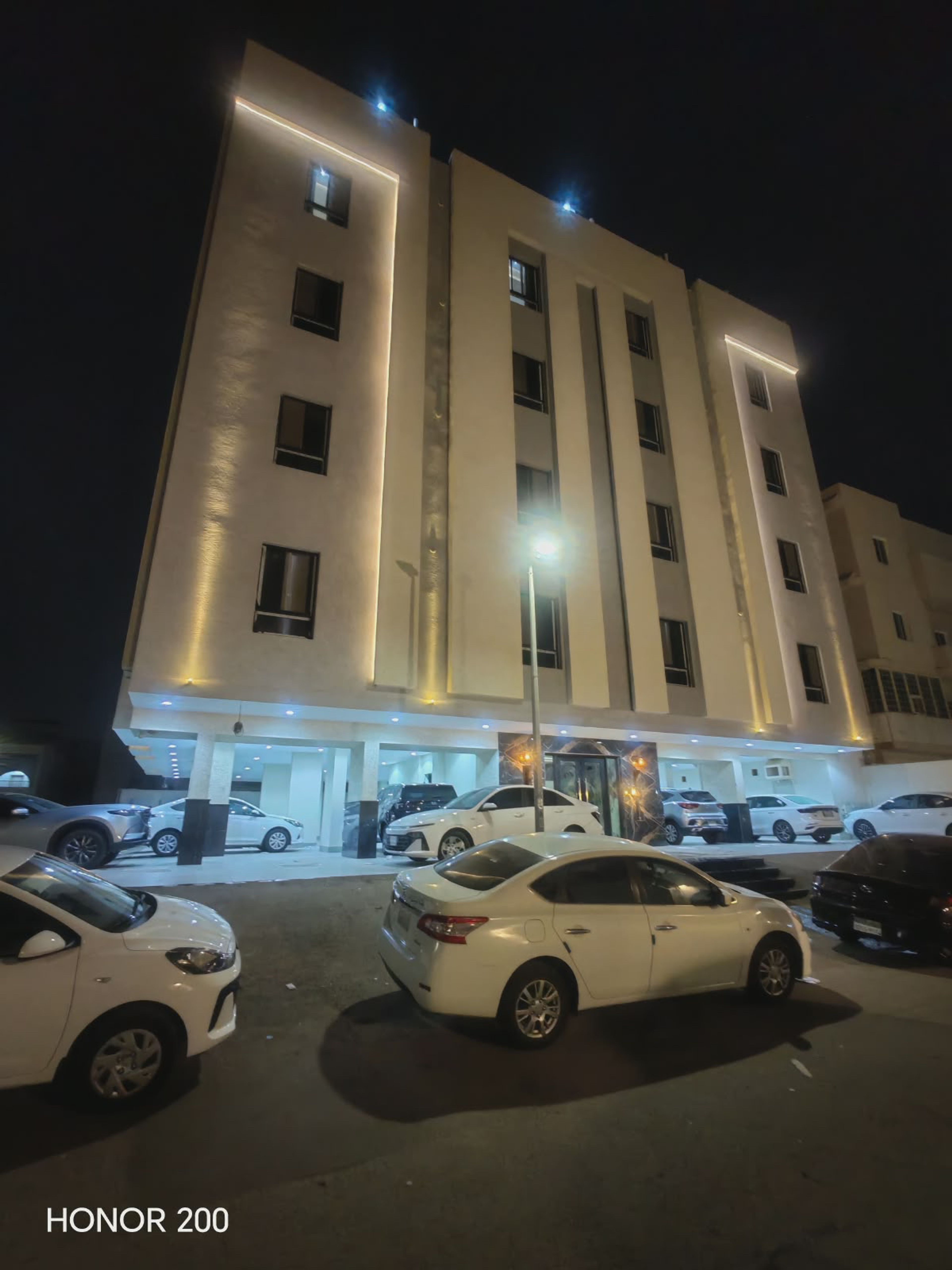 استديو بسرير ماستر وجلسة 